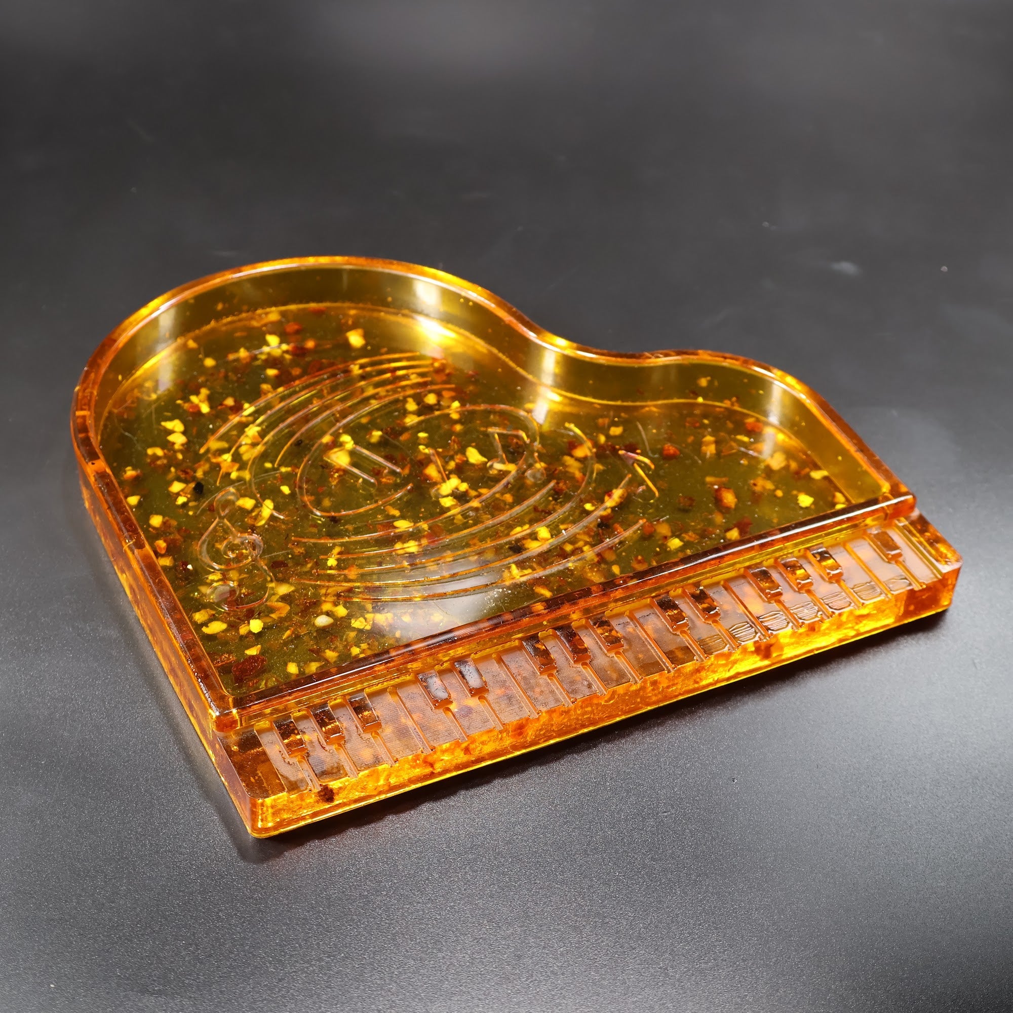 Grand piano natural Baltic amber jewelry box — amber musical gifts for musicians, handcrafted in Brooklyn USA by KIZIMA