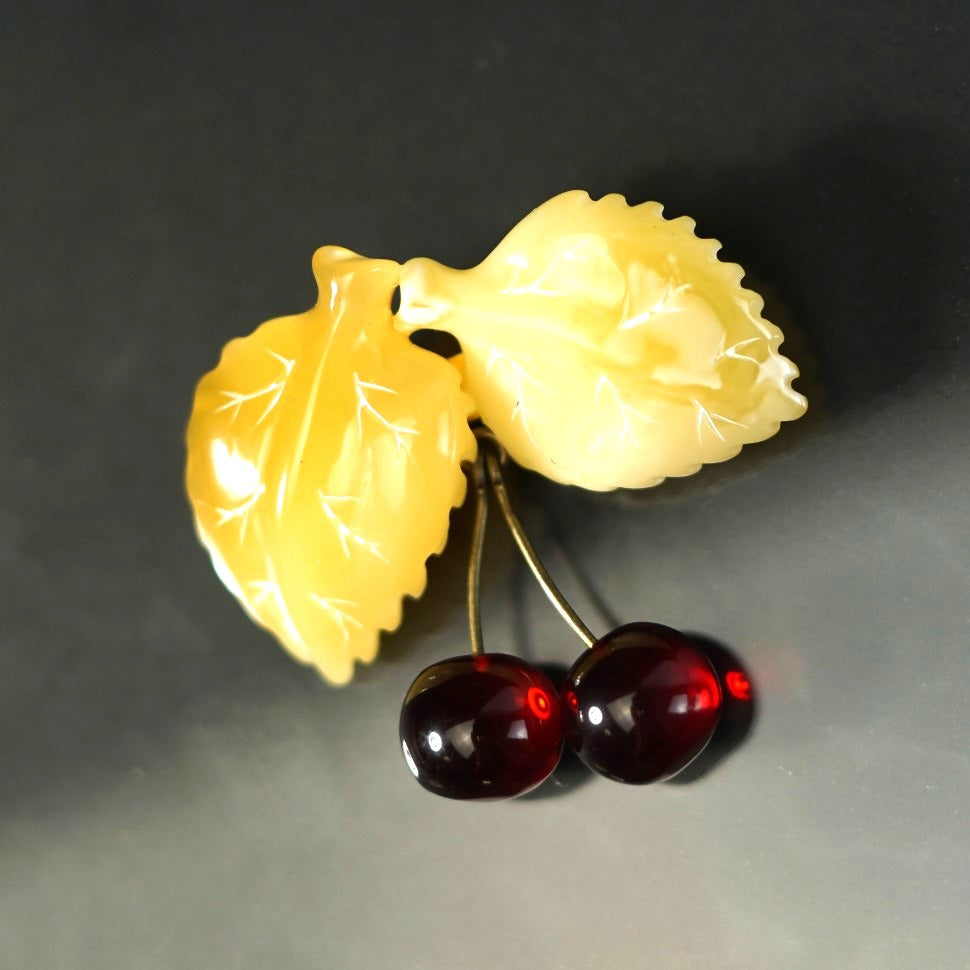 Brooches & Lapel Pins
