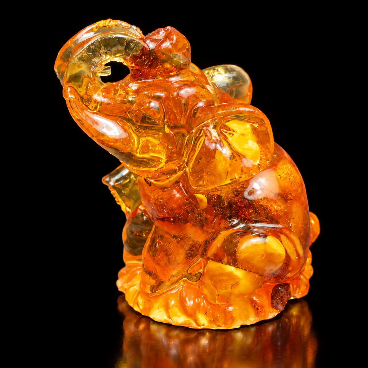 KIZIMA 11ELEPHANT04Q36-4-4-6 enlarged black background studio photo v2
