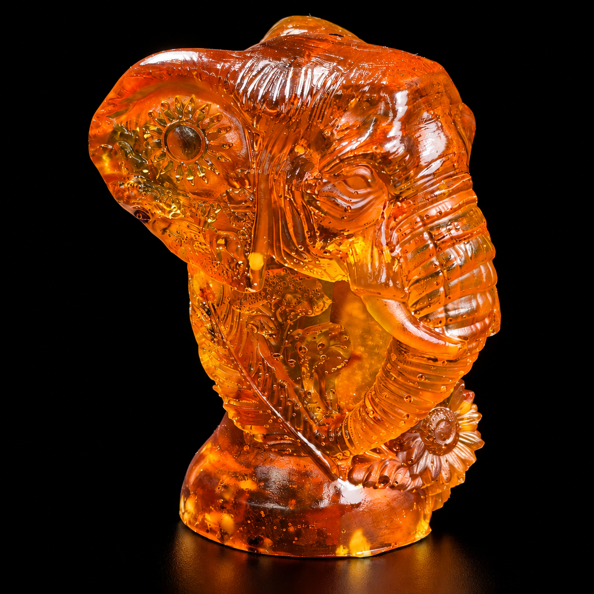 KIZIMA 11ELEPHANT05Q185-7-6-10 enlarged black background studio photo v2