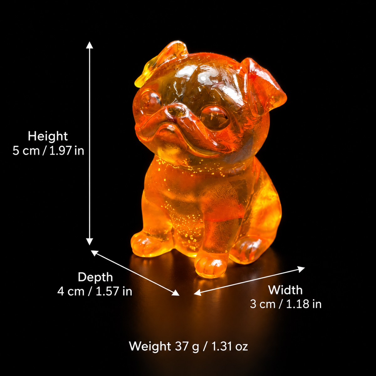 Amber pug size chart on black: height 5 cm (1.97 in), depth 4 cm (1.57 in), width 3 cm (1.18 in), weight 37 g (1.31 oz).