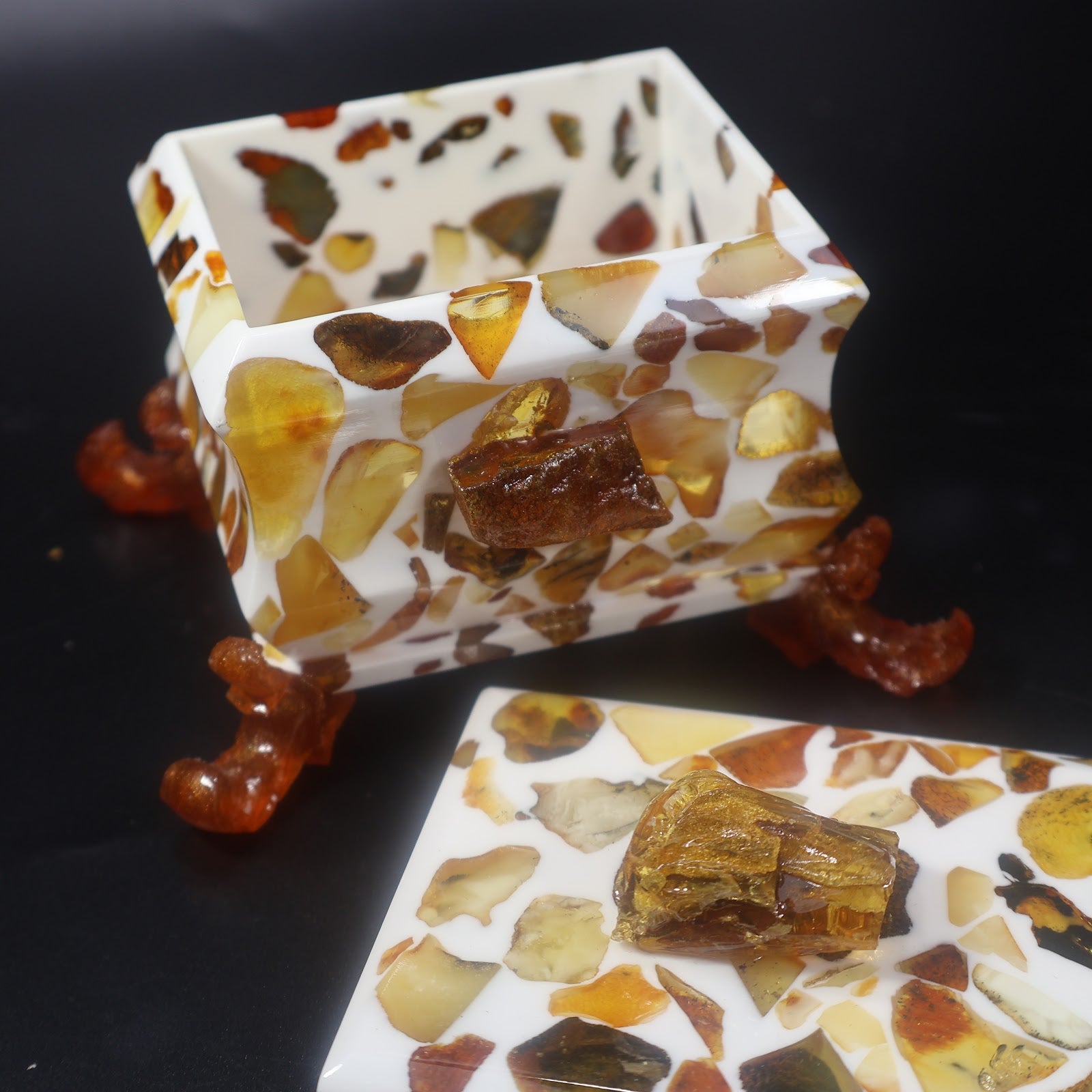 Baltic amber jewelry box by KIZIMA — unique handmade amber gift for her, New York (Box 3)