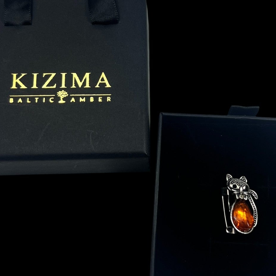 Black cat amber gemstone brooch by KIZIMA® — handmade in USA, detail view
