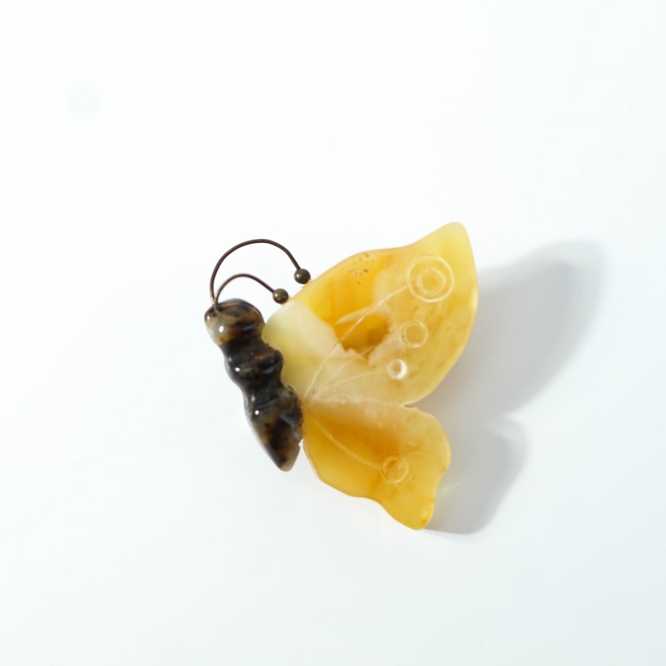 USA KIZIMA Handmade Amber Brooch Fluttering Butterfly Valentine's Day Gift