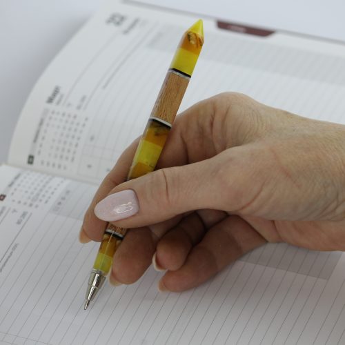 Luxury Gift Amber & Bog Oak Pen – KIZIMA USA