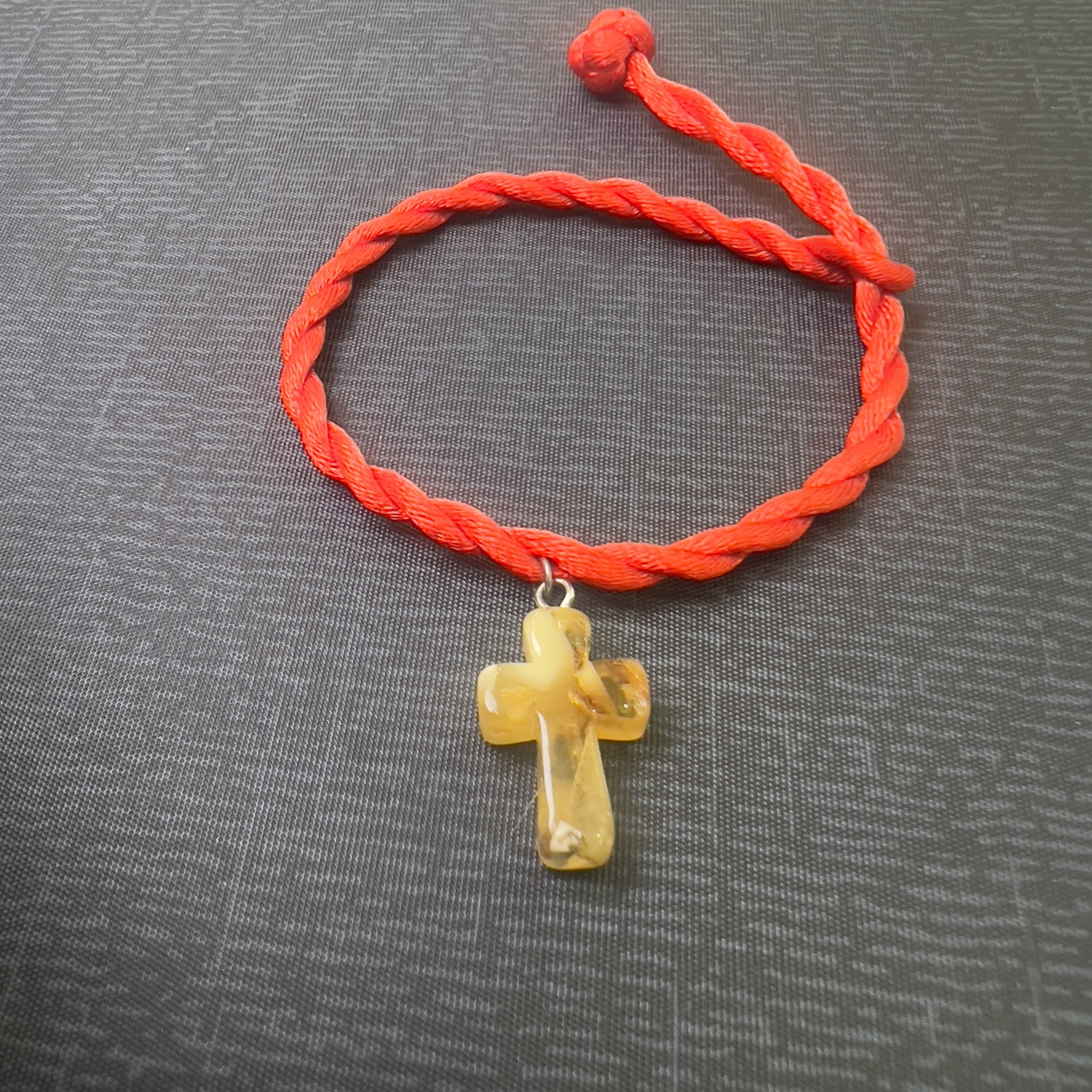 USA Bracelet Rouge Fait Main Ambre Pendentif Croix KIZIMA