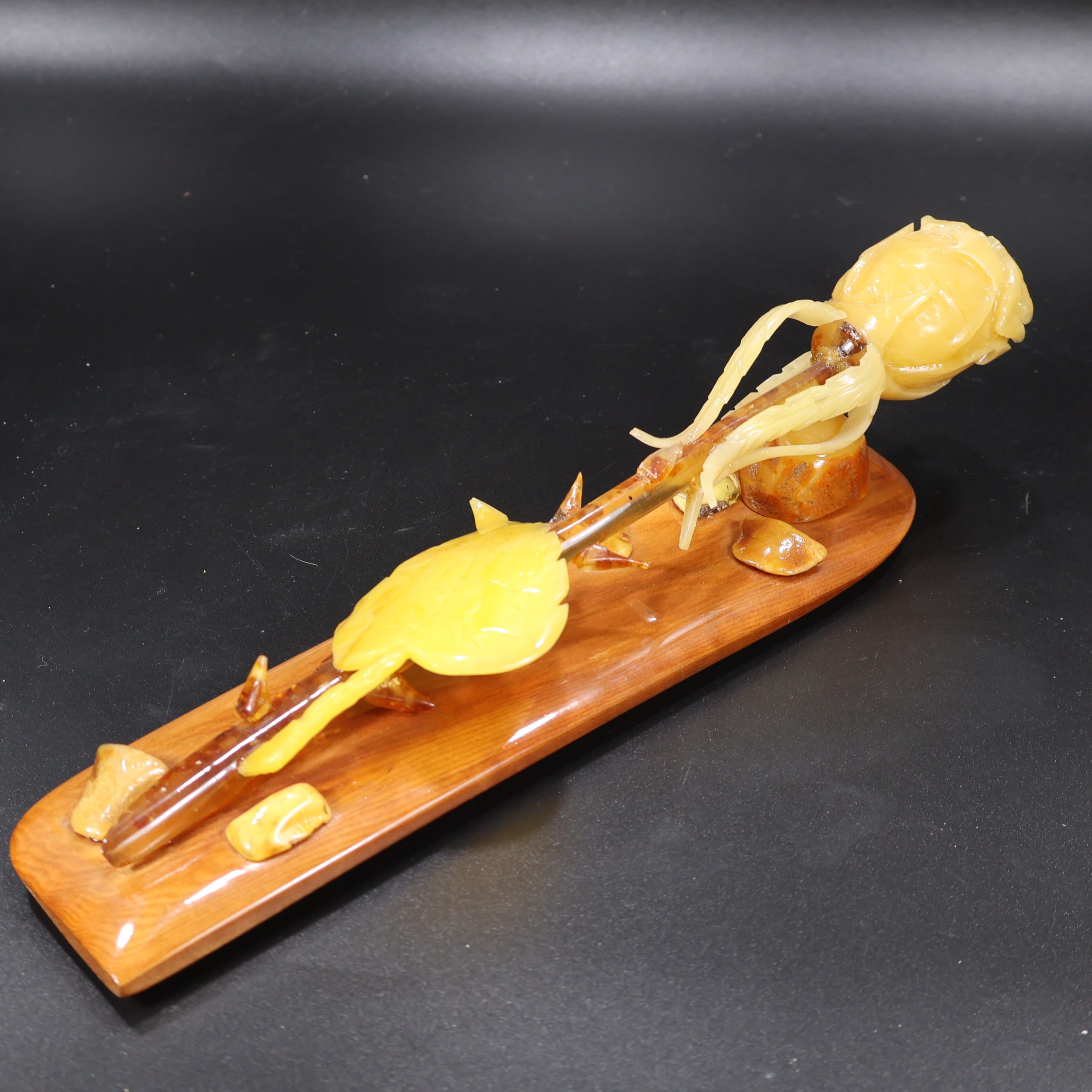 Luxury Amber Rose: Solid Stone on Mahogany