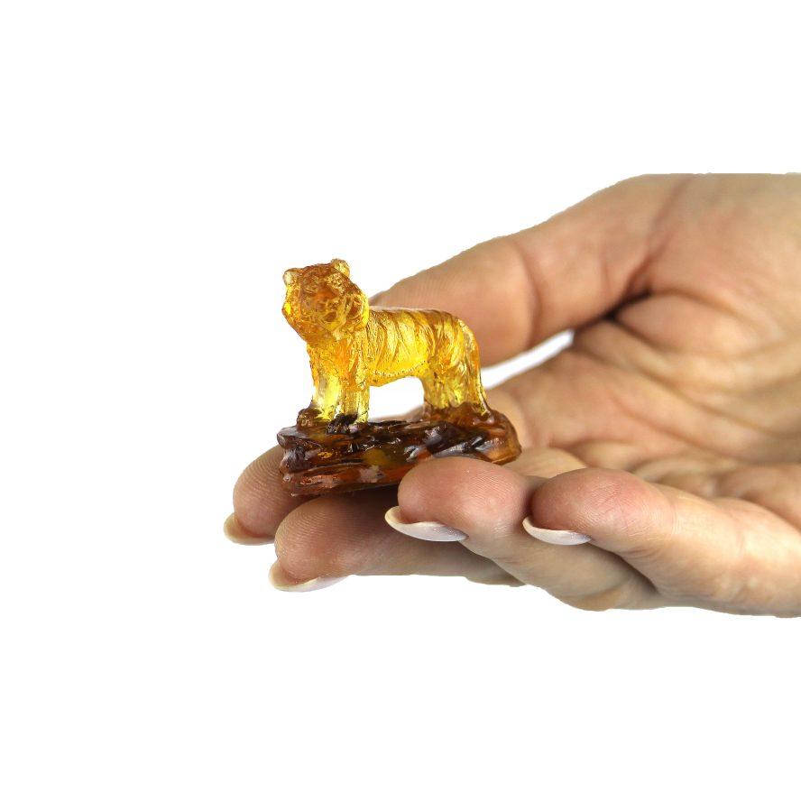Exclusive Baltic Amber Tiger Figurine – Handcrafted Natural Gemstone Gift