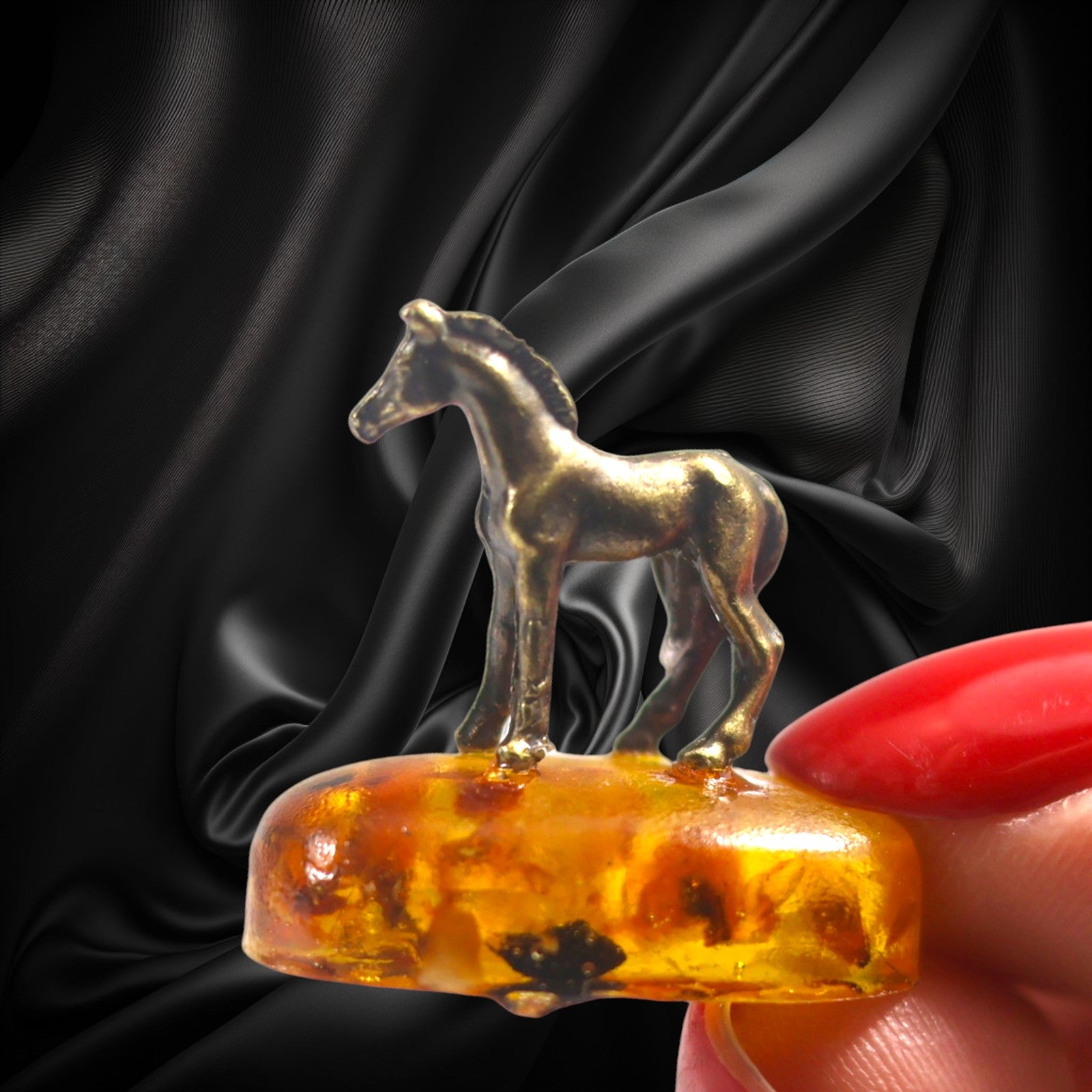 USA Christmas 2026 – Handmade Mini Brass Horse Figurine – KIZIMA