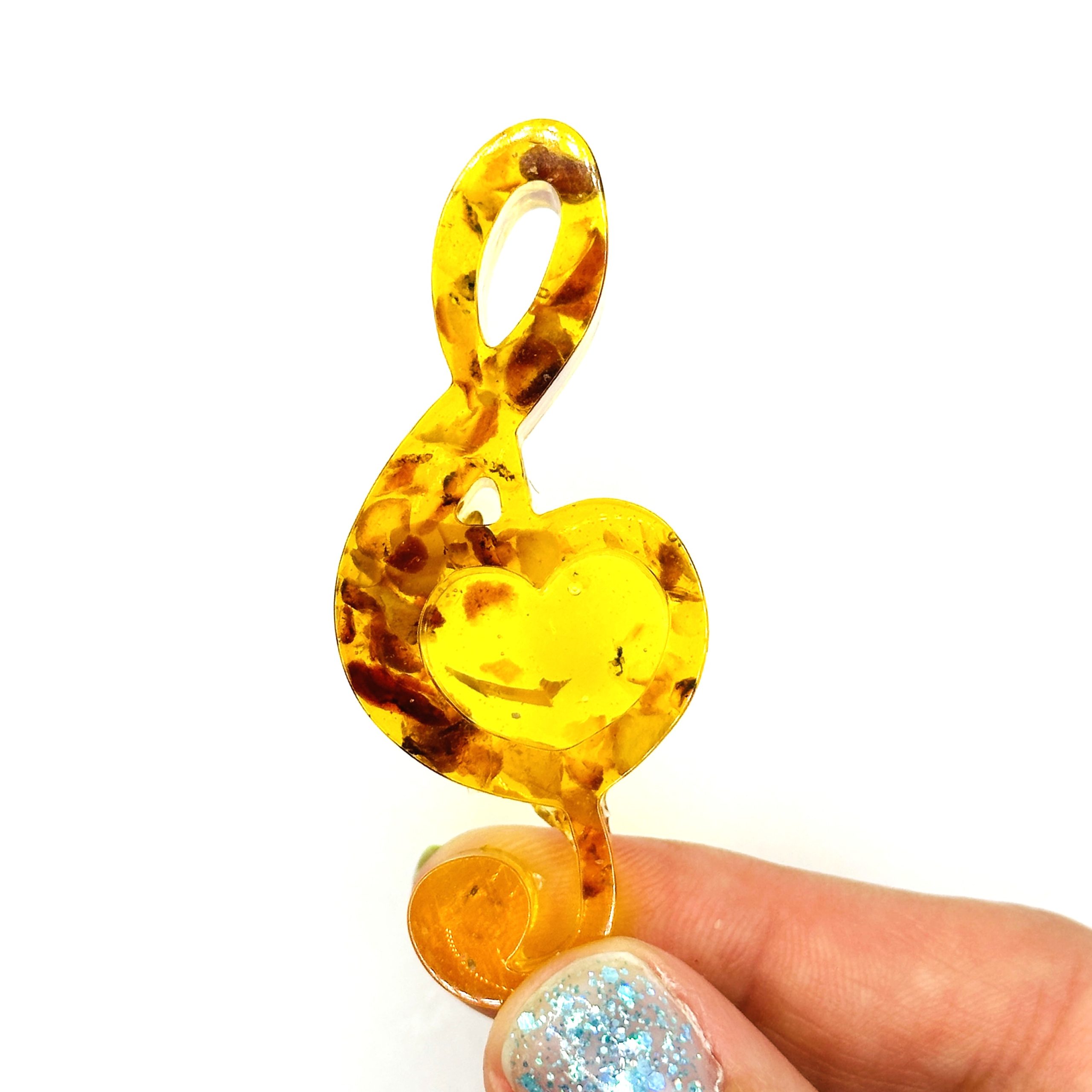 USA Handcrafted Souvenir from the Baltic Amber Souvenir Figurine Treble Clef Gift for a Musician Home decoration KIZIMA