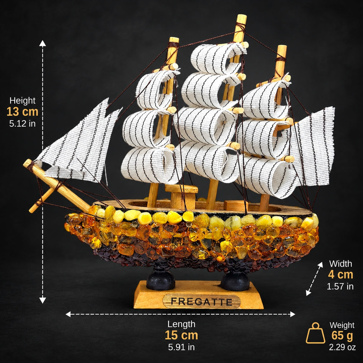 KIZIMA Frigate ship model 5599268 with dimensions and weight in metric and imperial units. Height 13 cm / 5.12 in; Length 15 cm / 5.91 in; Width 4 cm / 1.57 in; Weight 65 g / 2.29 oz.