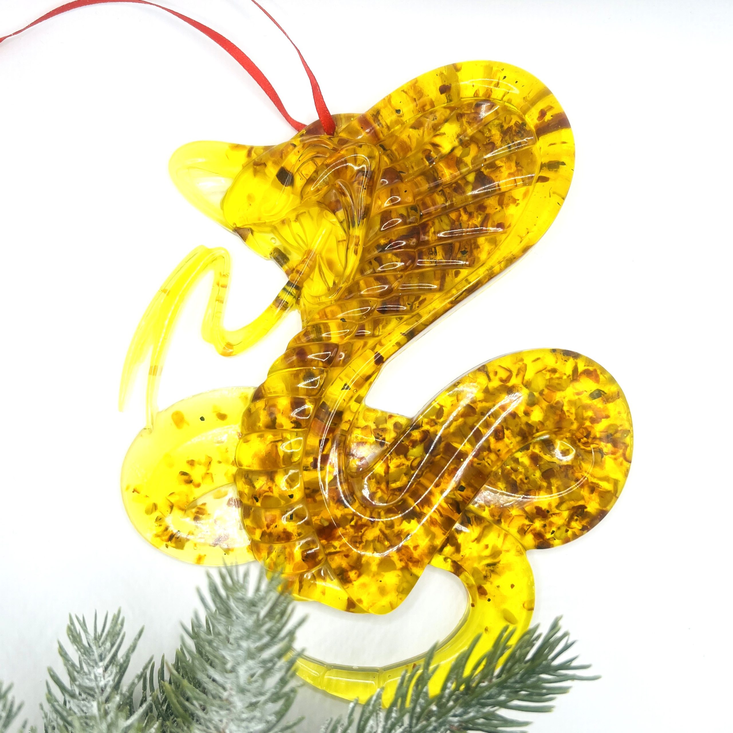 USA Handmade 2026 Christmas Outdoor Tree Toy Snake Home Decor Tree Ornaments KIZIMA