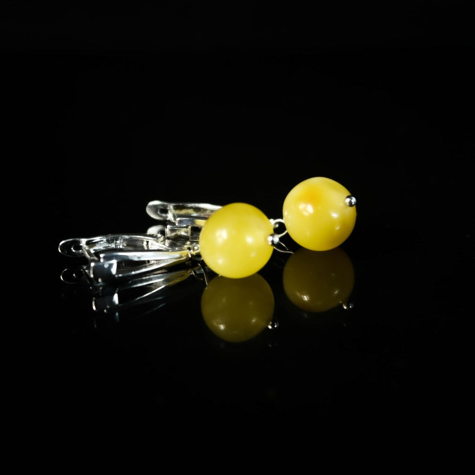 USA KIZIMA Handmade Earrings Amber matte Ball