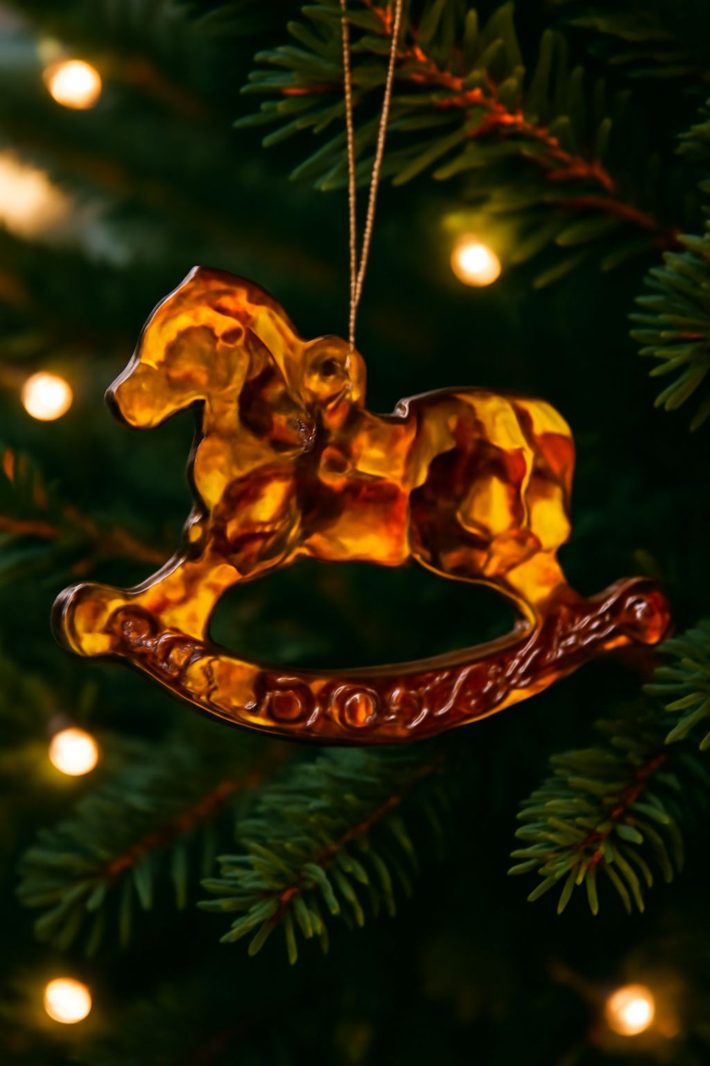 USA Handmade Amber Horse Figurine – 2026 New Year Symbol – Christmas Holiday Home Decor – KIZIMA