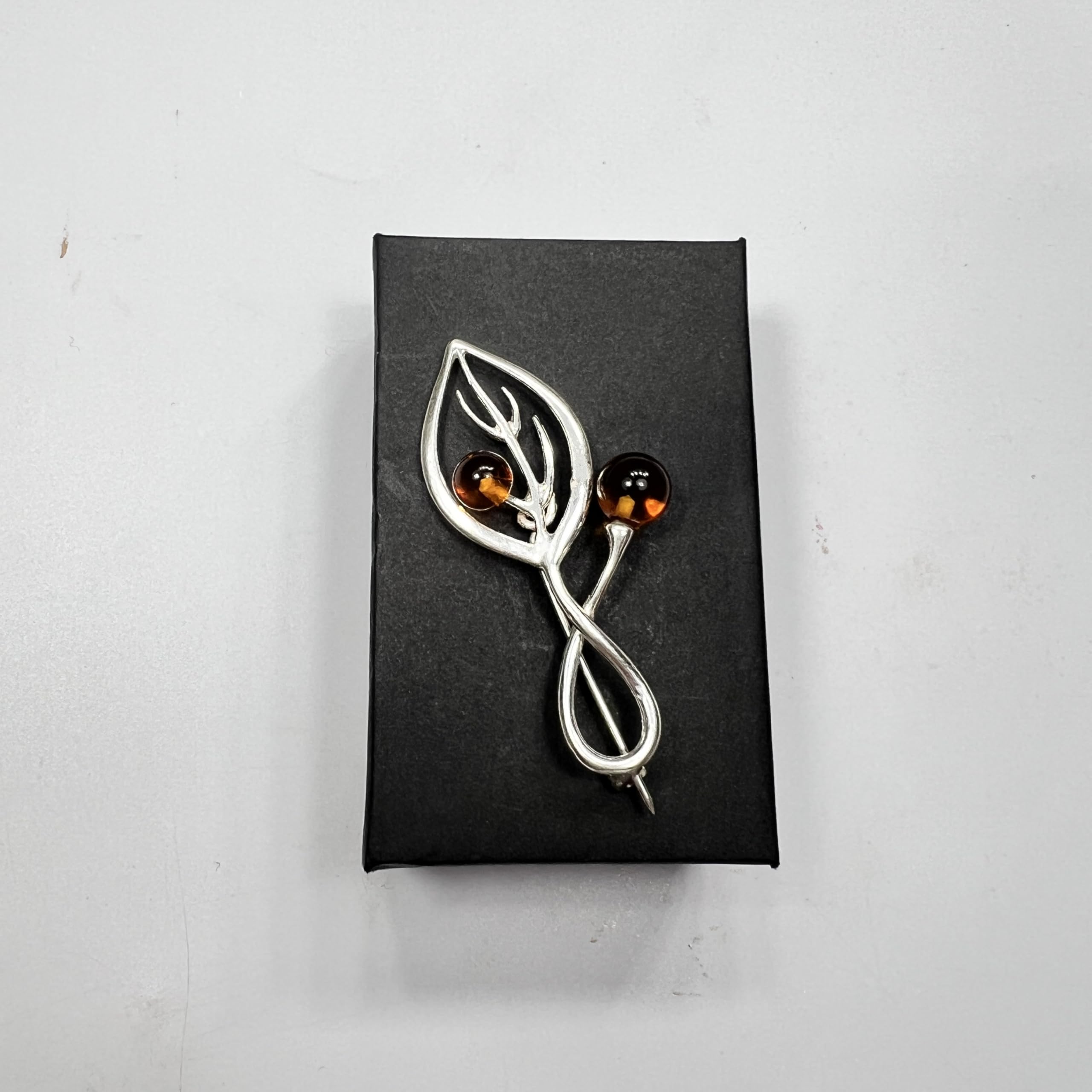 Amber Leaf Brooch – Handmade Baltic Amber Pin – Nature Inspired Gift for Her
