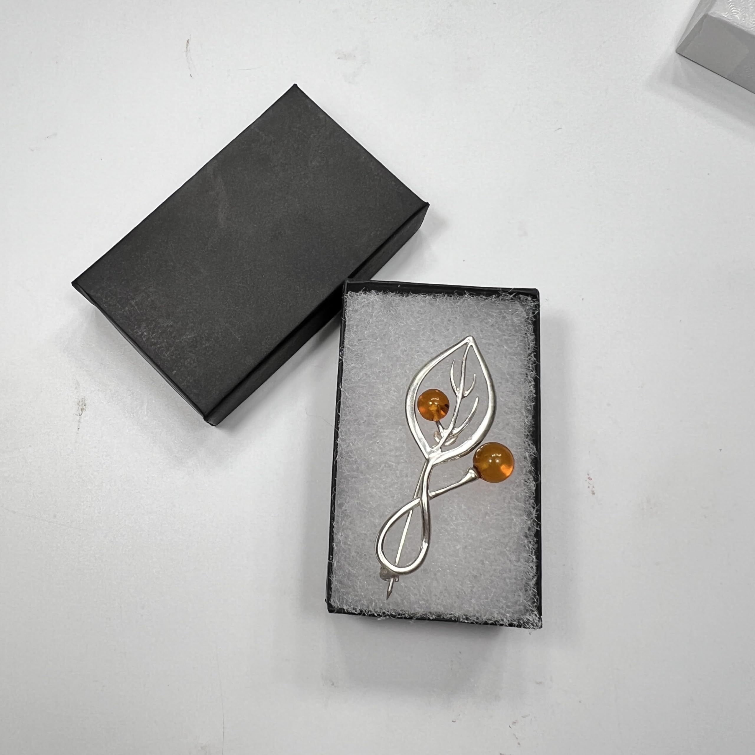 Amber Leaf Brooch – Handmade Baltic Amber Pin – Nature Inspired Gift for Her