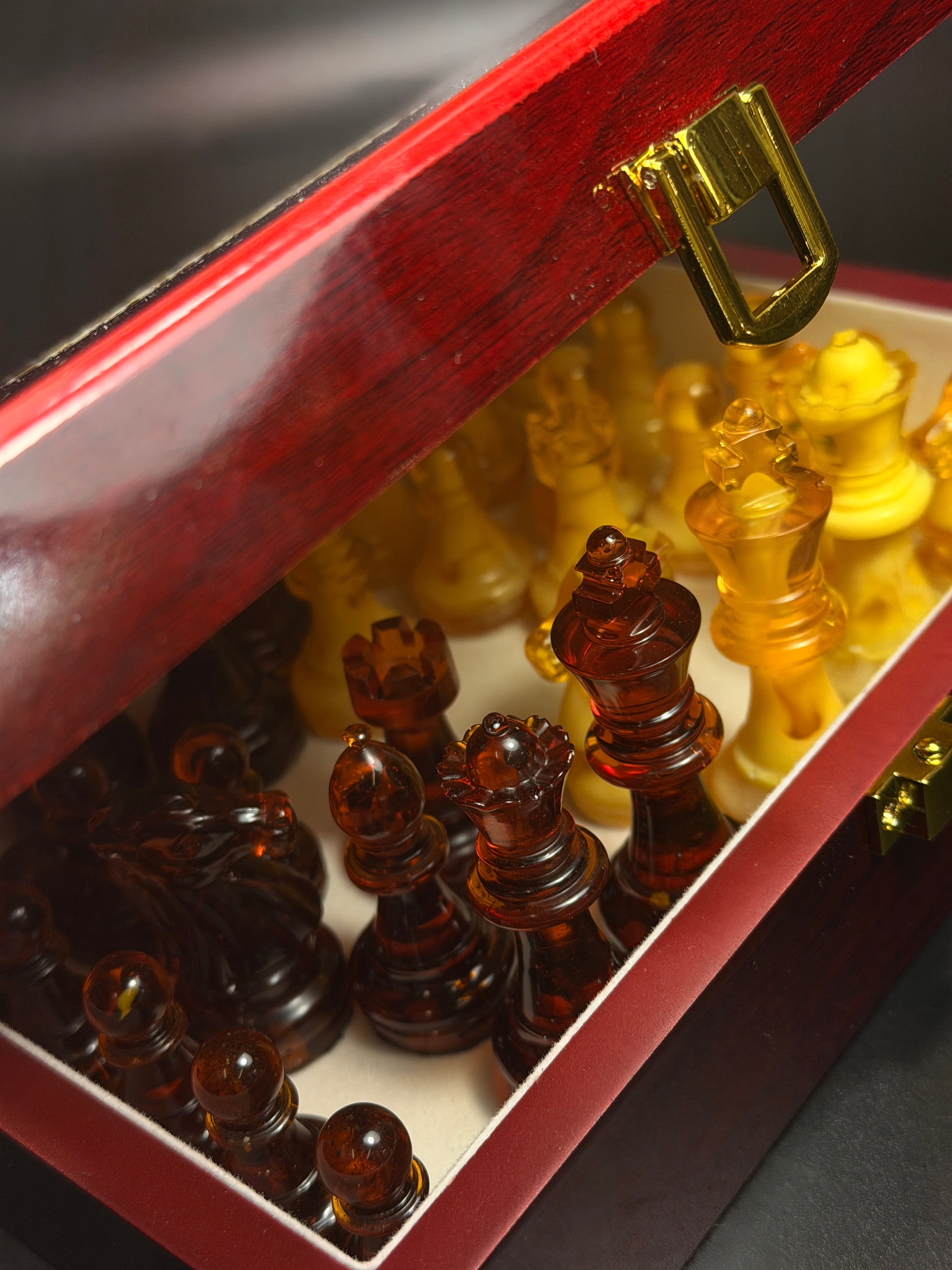 Baltic Amber Chess Pieces, Executive Gift — Made in USA | KIZIMA®