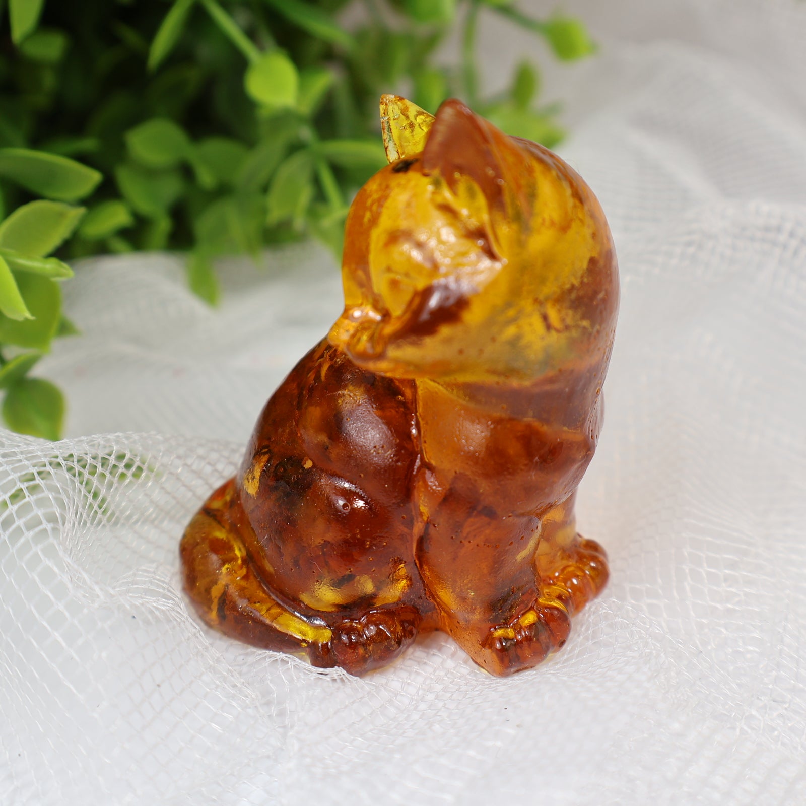 Handmade Amber Cat Figurine – Baltic Amber Sculpture by KIZIMA USA | Unique Handmade Gift | Luxury Collectible | Elegant Home Décor