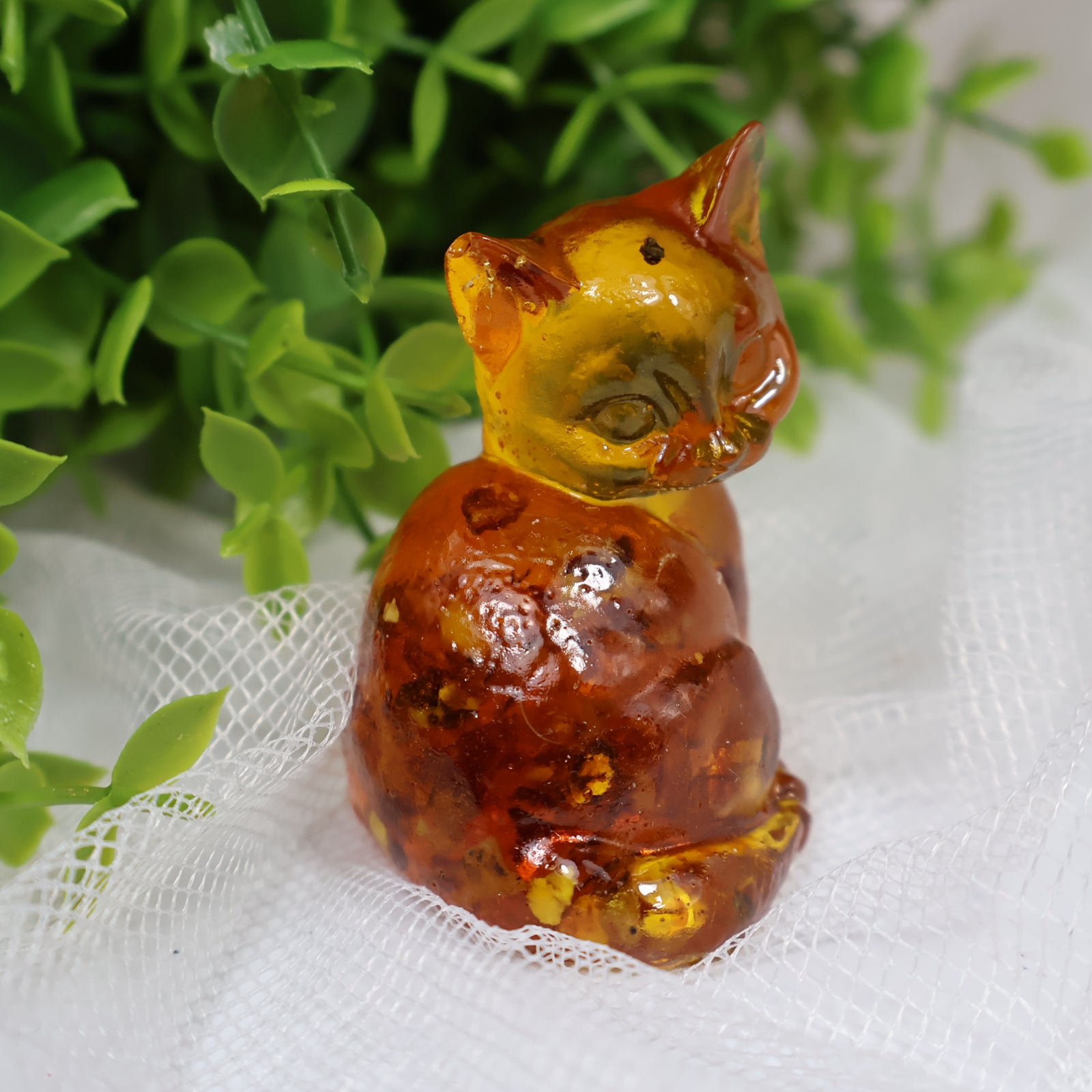 Handmade Amber Cat Figurine – Baltic Amber Sculpture by KIZIMA USA | Unique Handmade Gift | Luxury Collectible | Elegant Home Décor