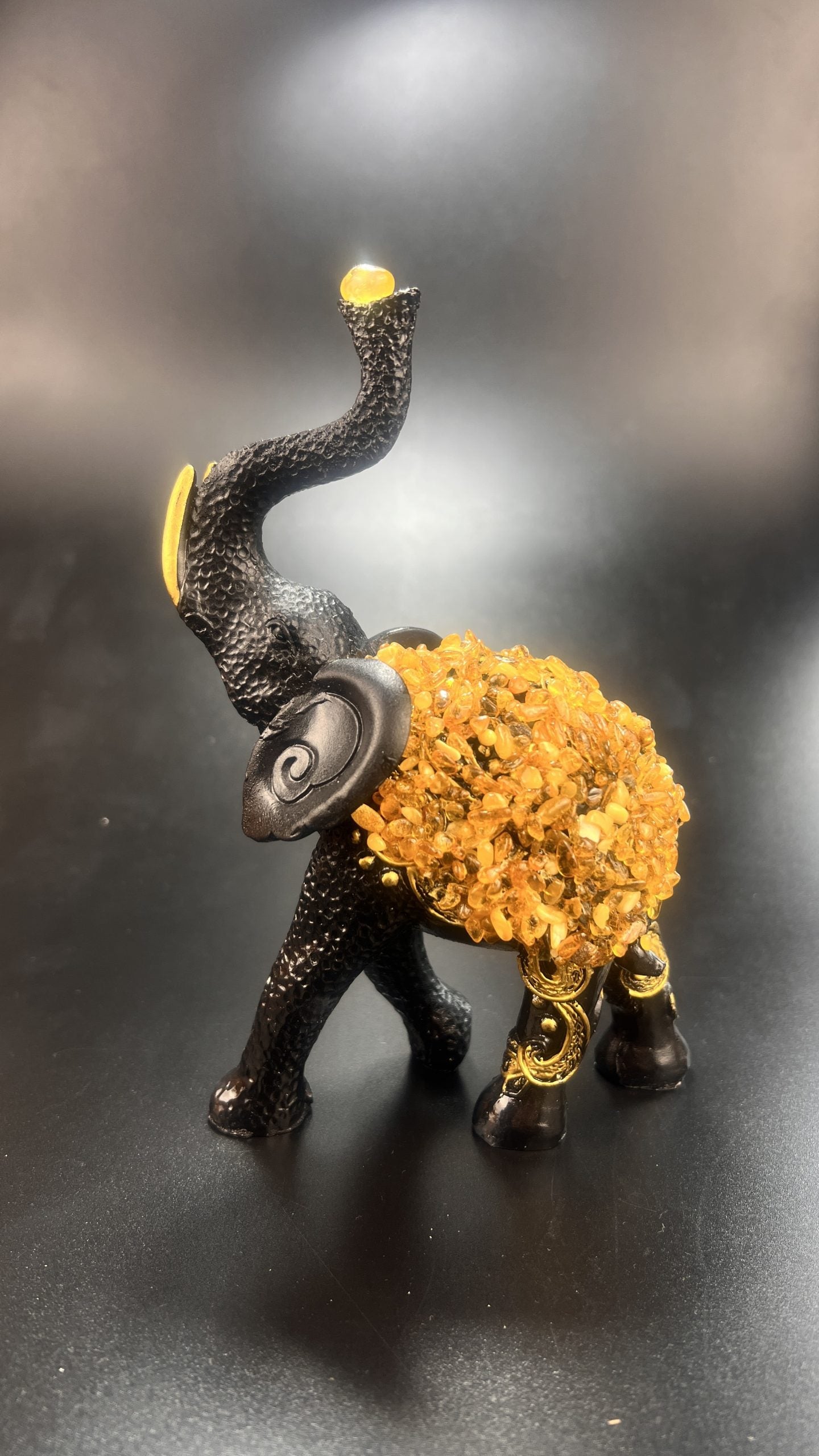 Коллекция KIZIMA USA Handmade Baltic Amber Elephant - Сделано в США