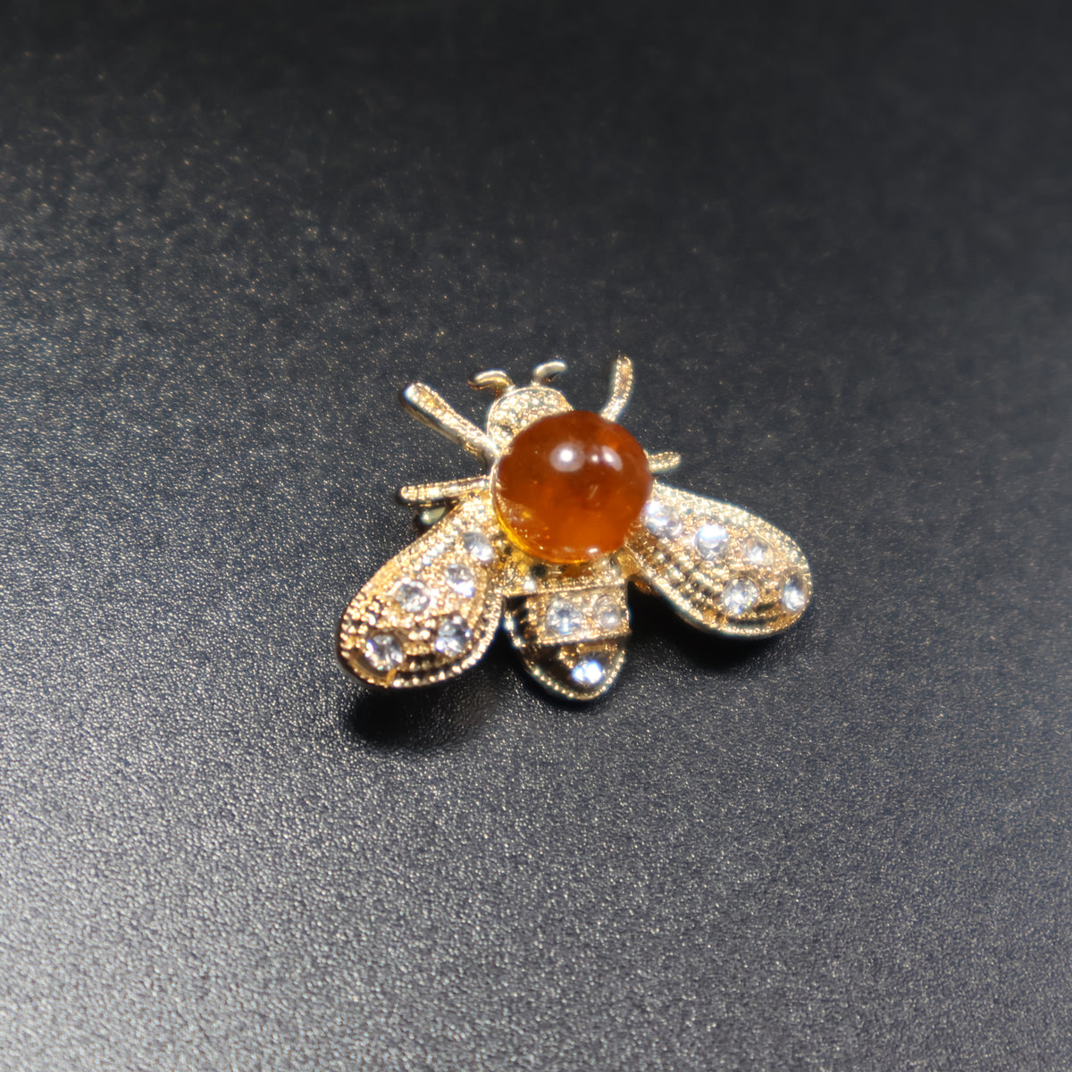 Made in USA Genuine Natural Baltic Amber Brooch for Women by KIZIMA® — handmade amber jewelry, detail view