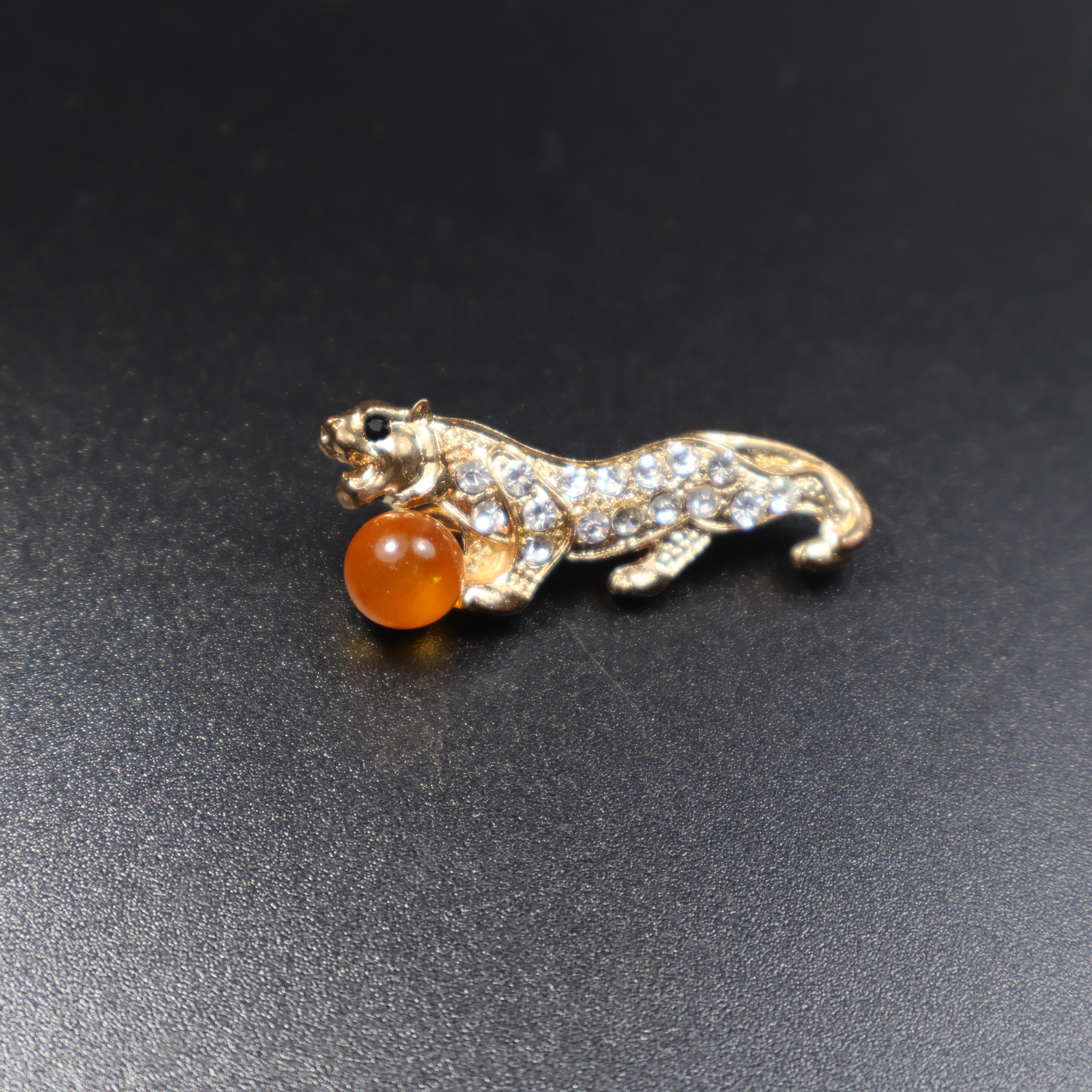 Made in USA Genuine Natural Baltic Amber Zodiac Tiger Brooch KIZIMA®