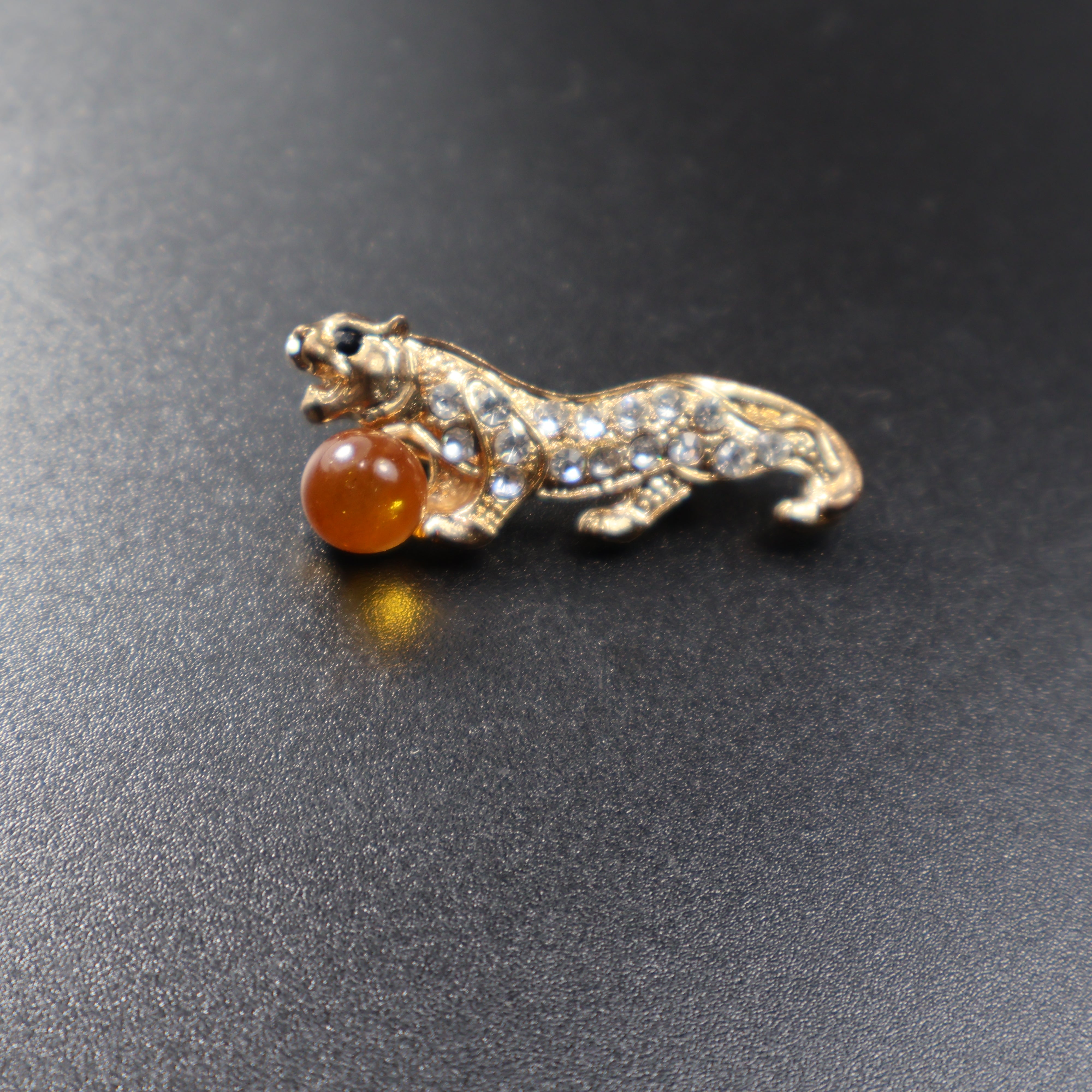 Made in USA Panther Genuine Natural Baltic Amber Zodiac Tiger Brooch KIZIMA®