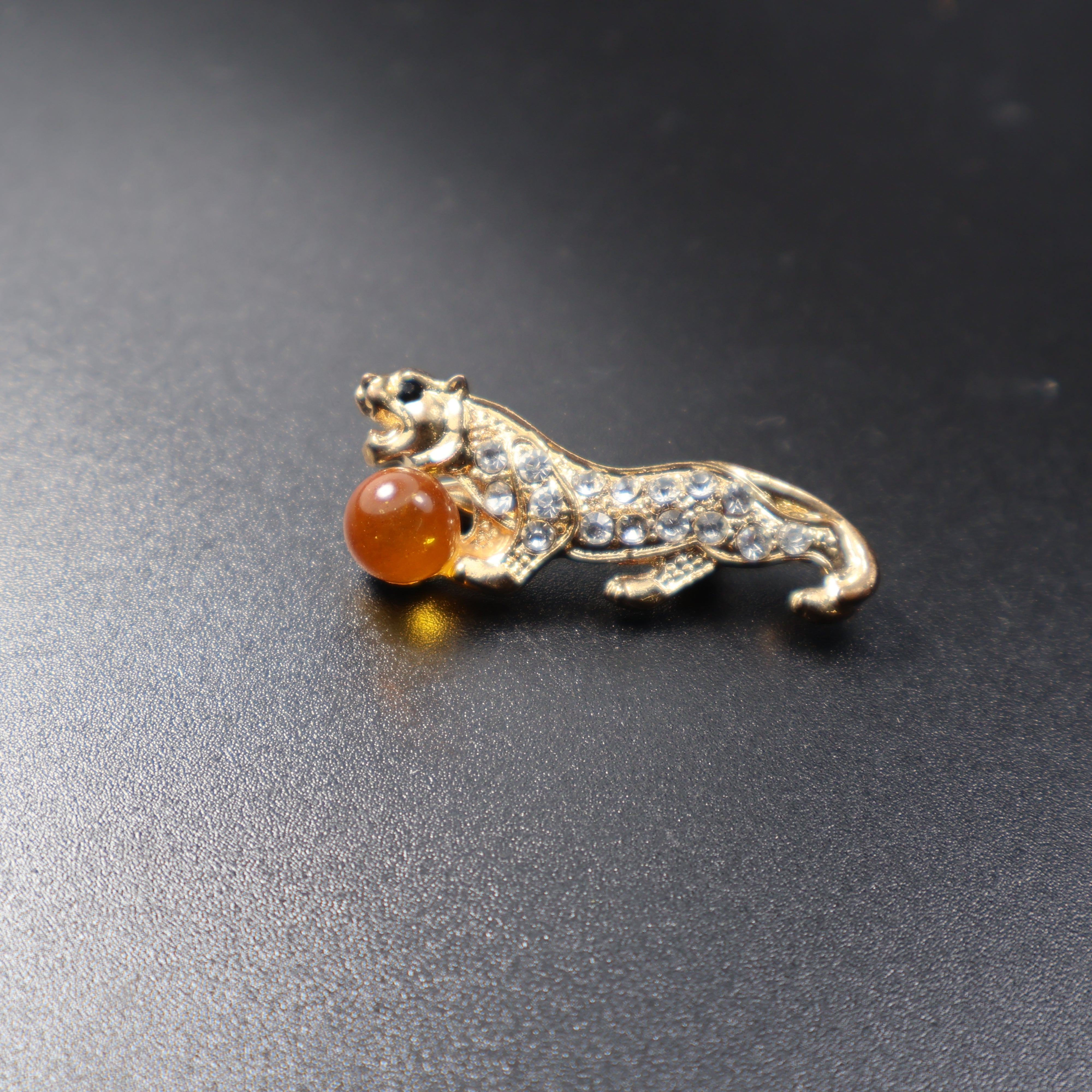 Made in USA Genuine Natural Baltic Amber Zodiac Tiger Brooch KIZIMA®