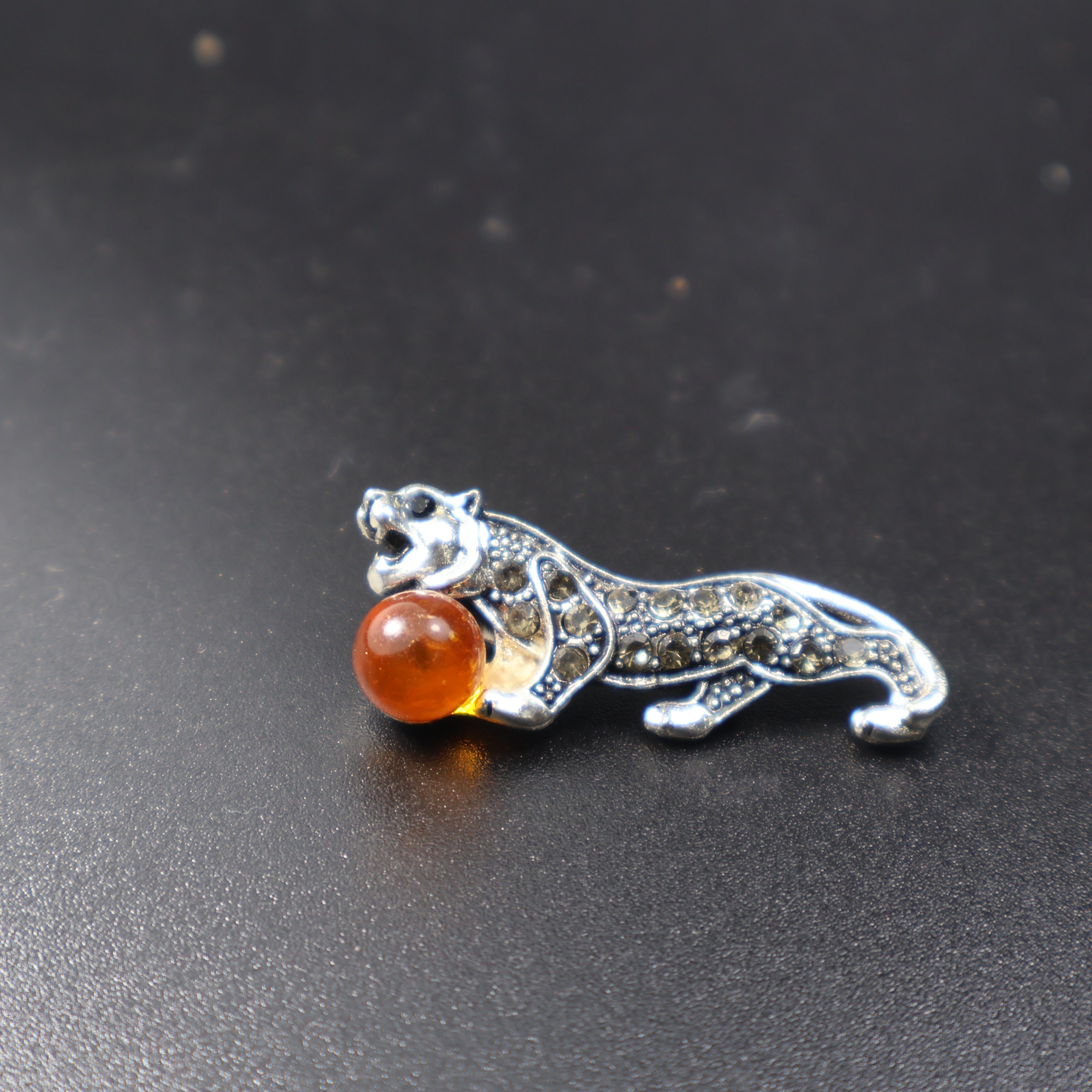 Made in USA Genuine Natural Baltic Amber Zodiac Tiger Brooch KIZIMA®