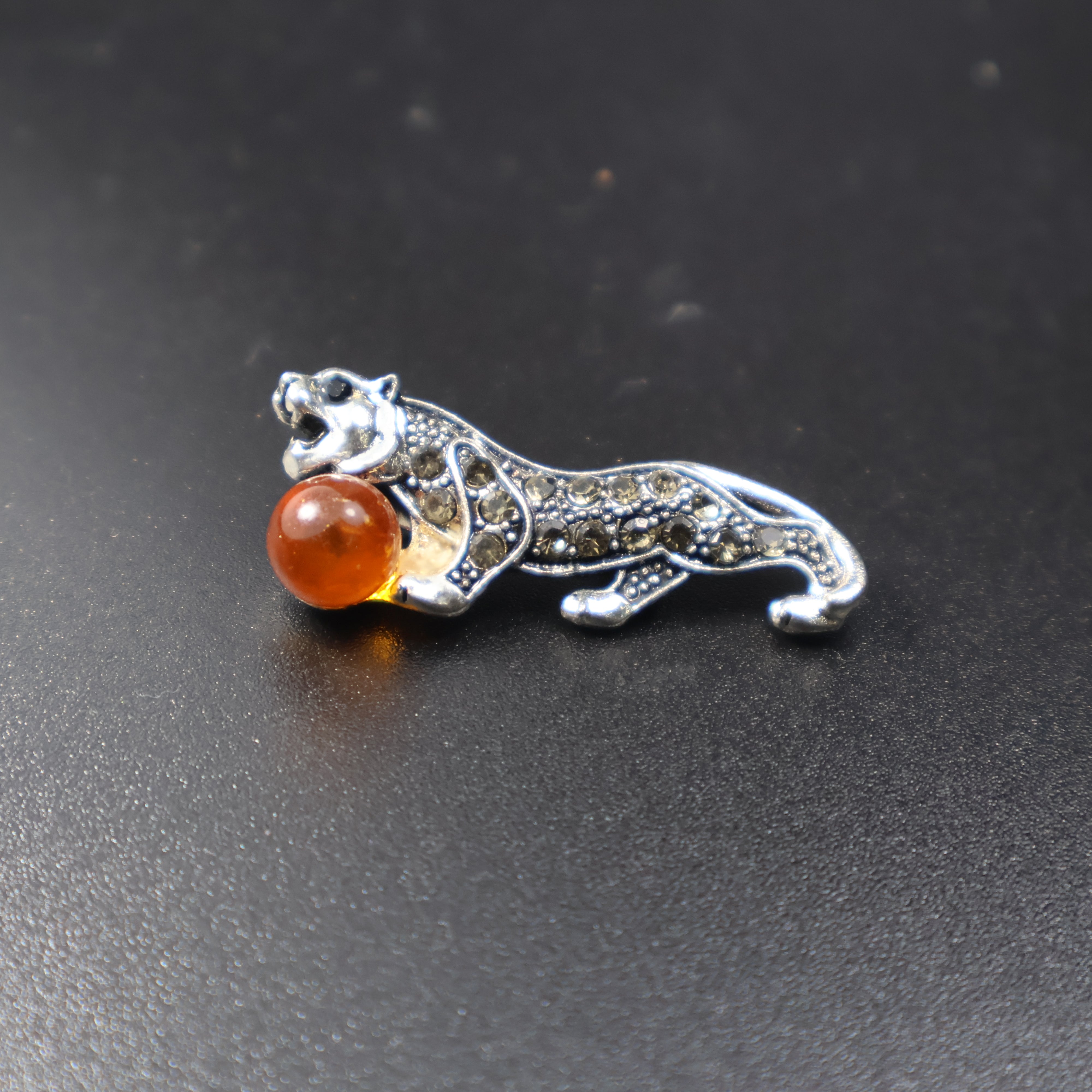 Made in USA Genuine Natural Baltic Amber Zodiac Tiger Brooch KIZIMA®