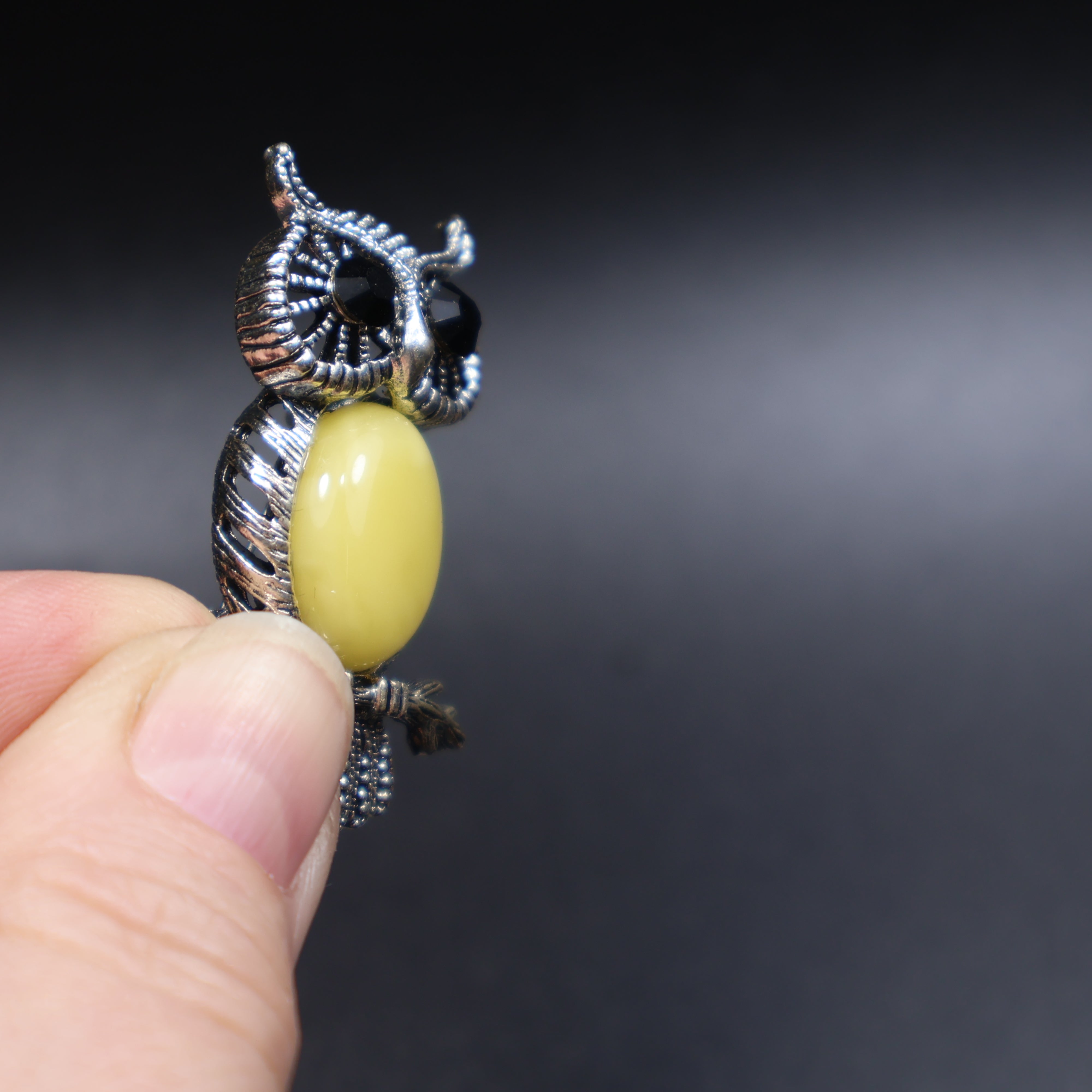 Made in USA Genuine Natural Baltic Amber Owl Brooch KIZIMA®