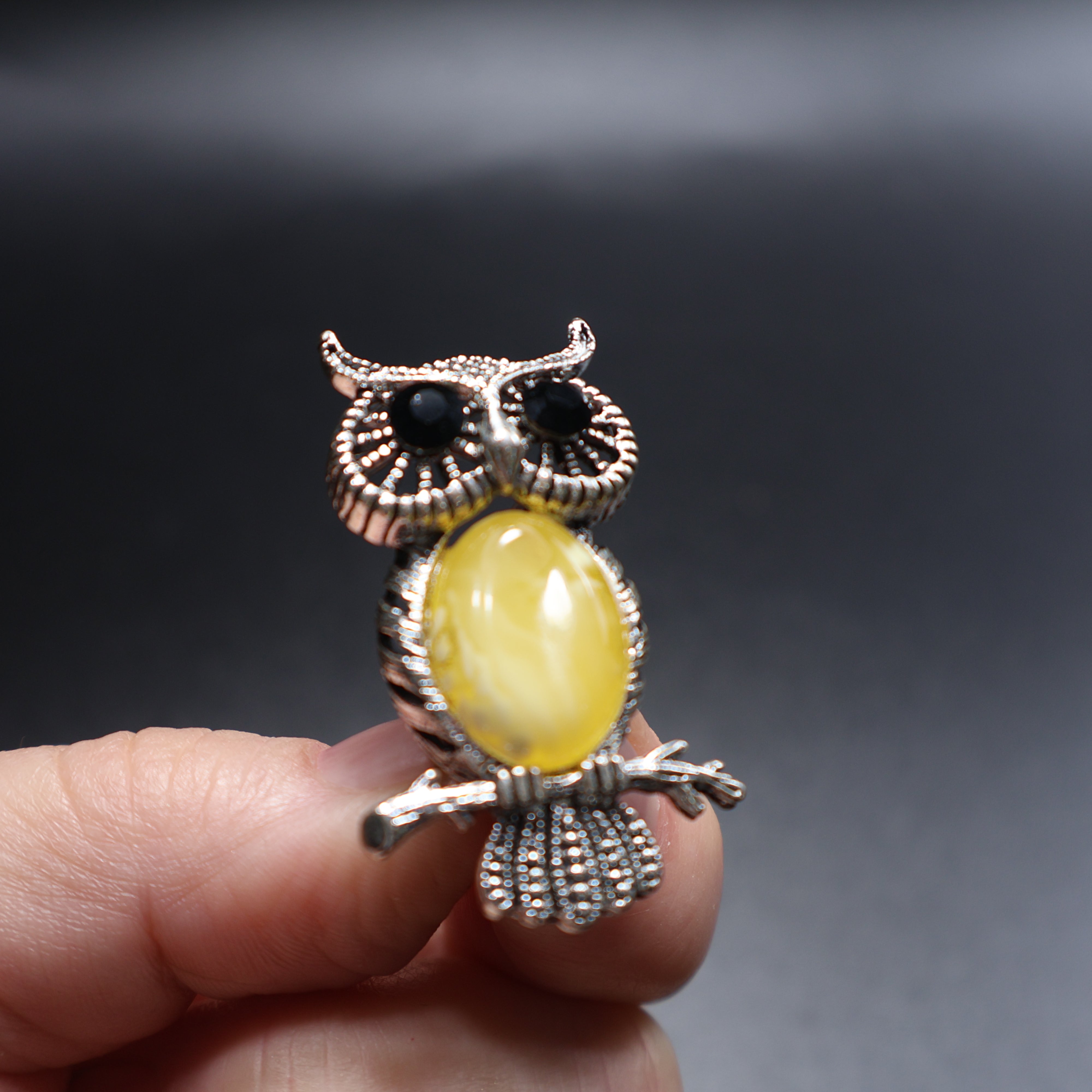 Made in USA Genuine Natural Baltic Amber Owl Brooch KIZIMA®
