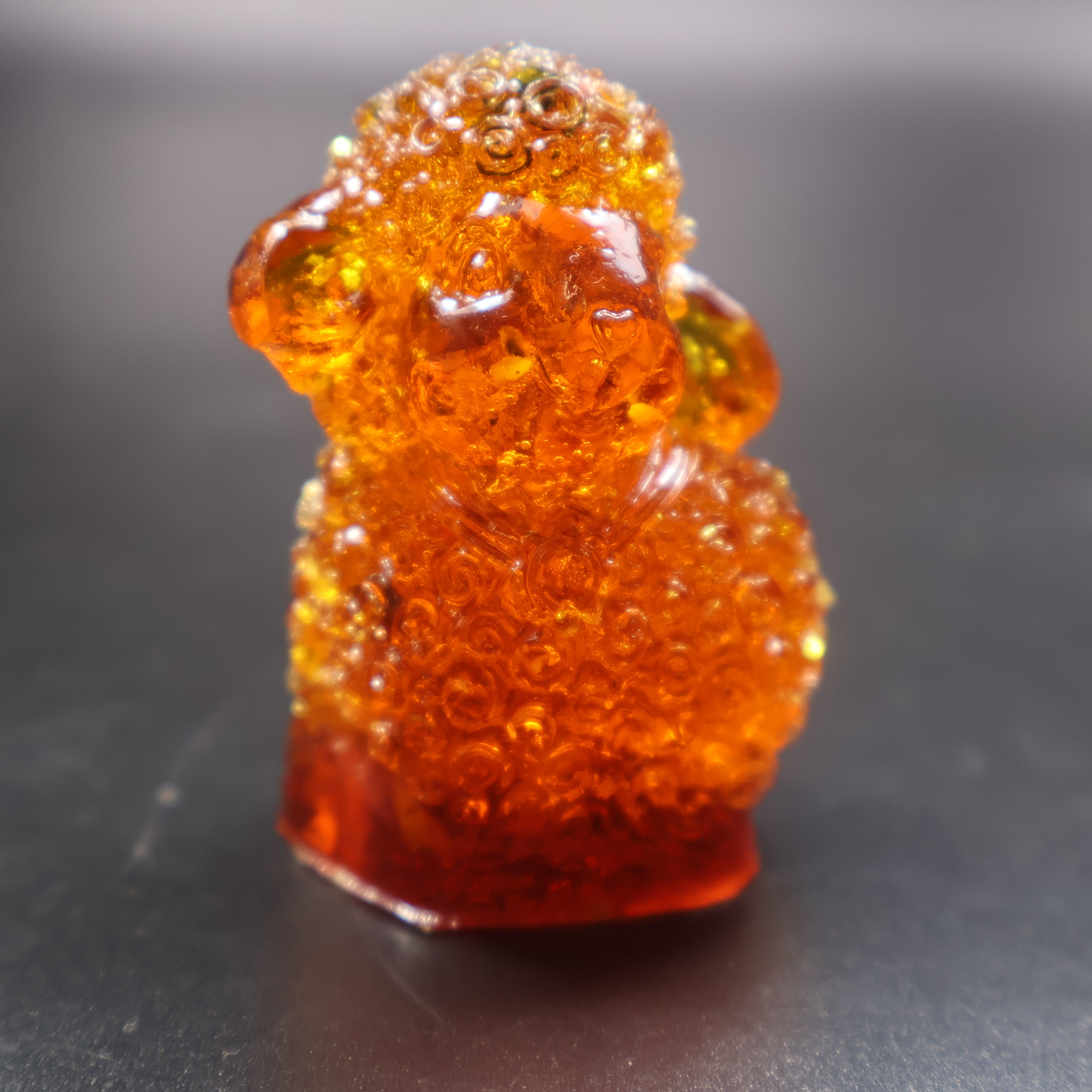 Natural Baltic amber lamb sculpture Christmas gift KIZIMA detail
