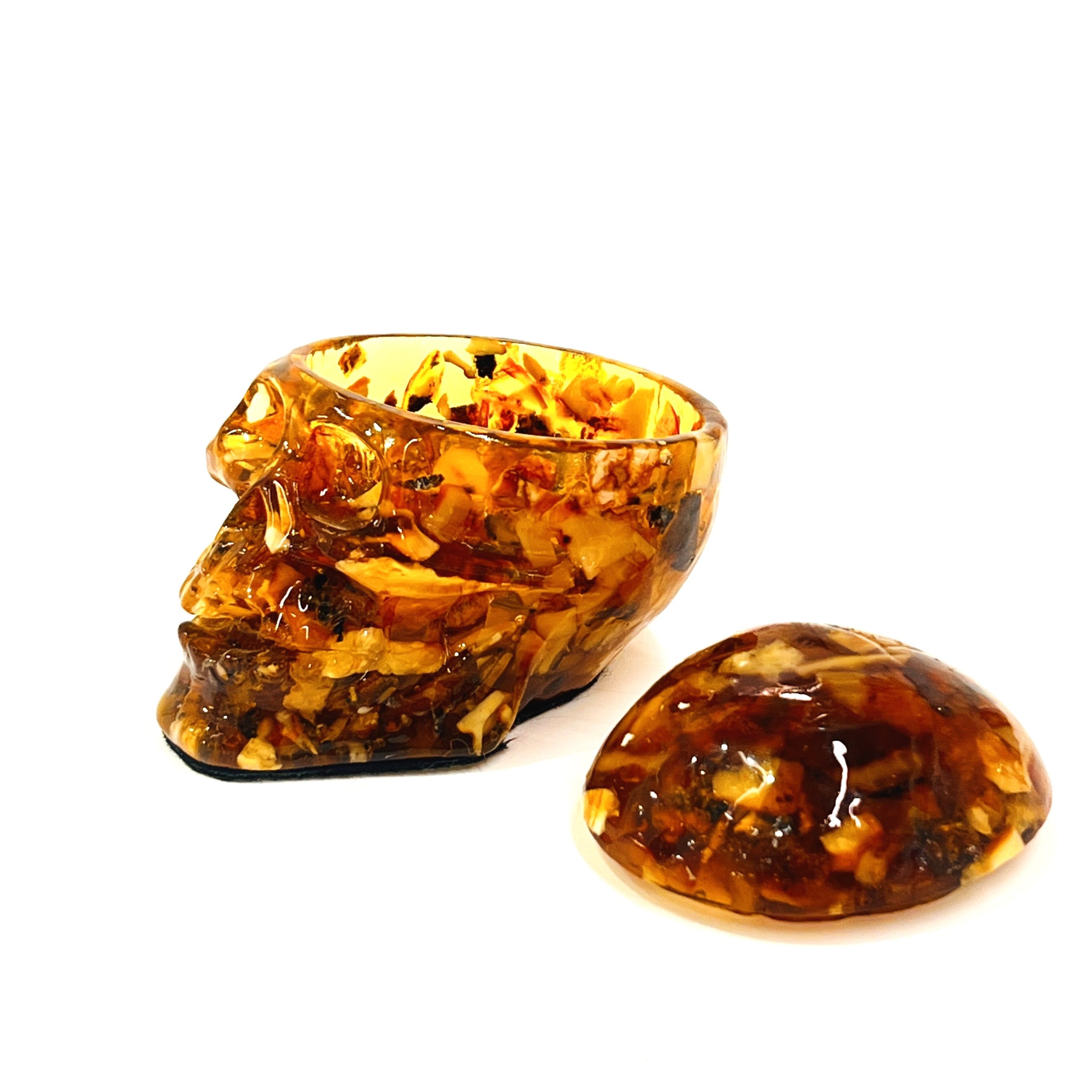 KIZIMA® skull and snake Baltic amber box — genuine amber Halloween decor, handmade in USA, detail view