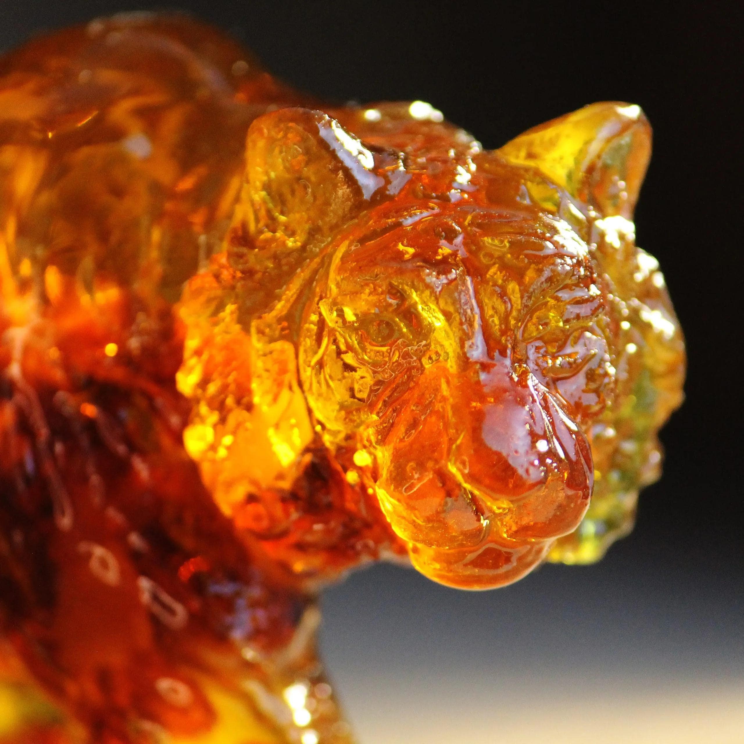 Handmade Baltic Amber Tiger Figurine – KIZIMA Animal Sculpture, USA Decor