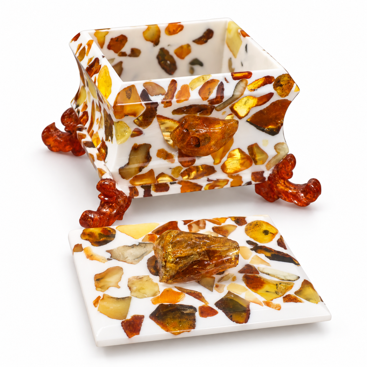KIZIMA 8BOX3Q102-10-9-8 open Baltic amber jewelry box with removable lid on a white studio background