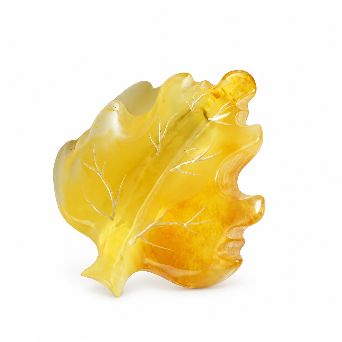 KIZIMA amber brooch 20S0900q3.00, on a white background.
