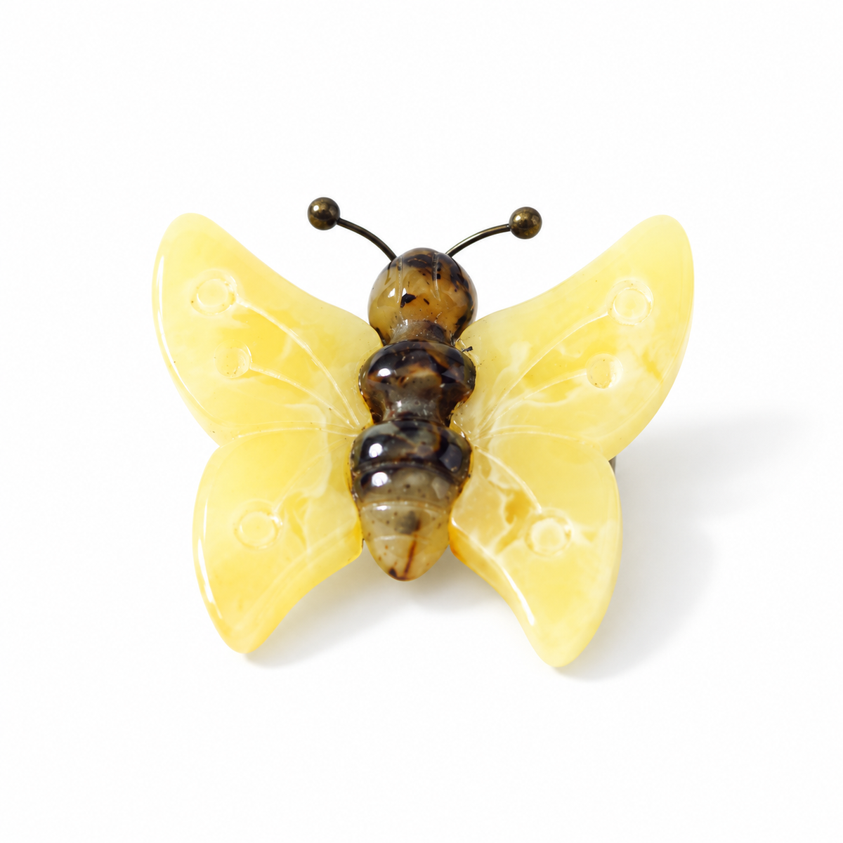 KIZIMA Baltic amber brooch 20S1050q3.50 on white background