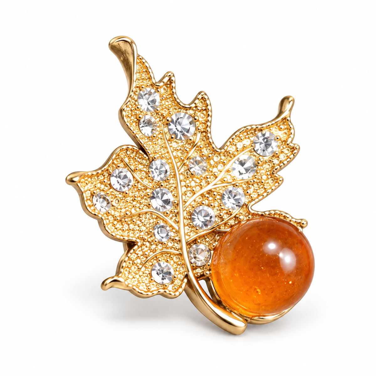 KIZIMA Gold leaf brooch 20-101Q6-3-3-1 — white studio background