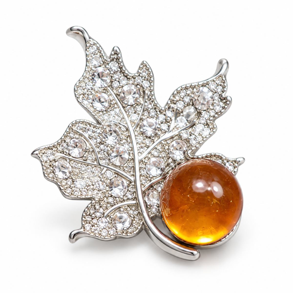 KIZIMA Silver leaf brooch 20-102Q6-3-3-1 — white studio background