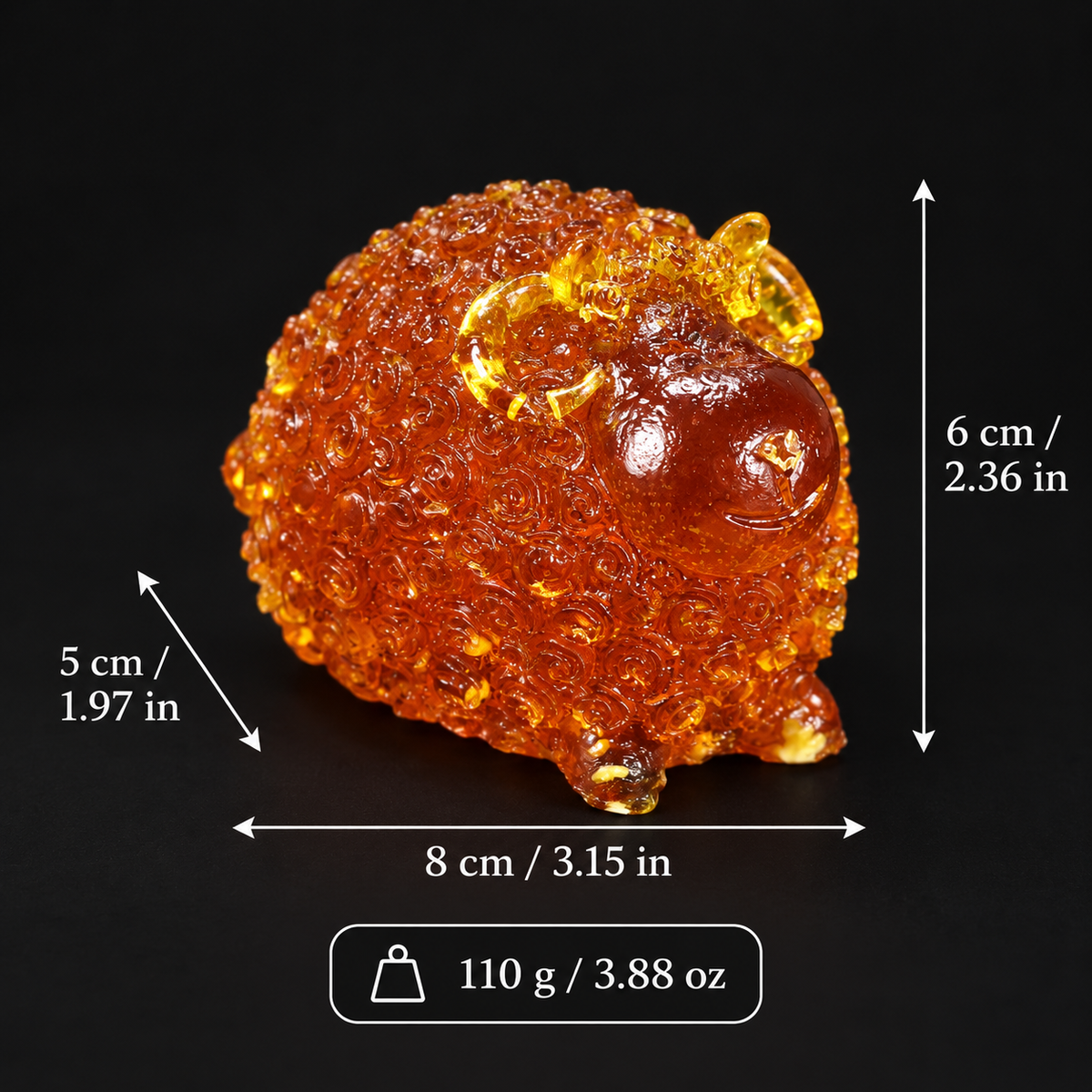Size and weight guide for the KIZIMA® large Baltic amber ram figurine, 8 x 5 x 6 cm and 110 g, Made in USA