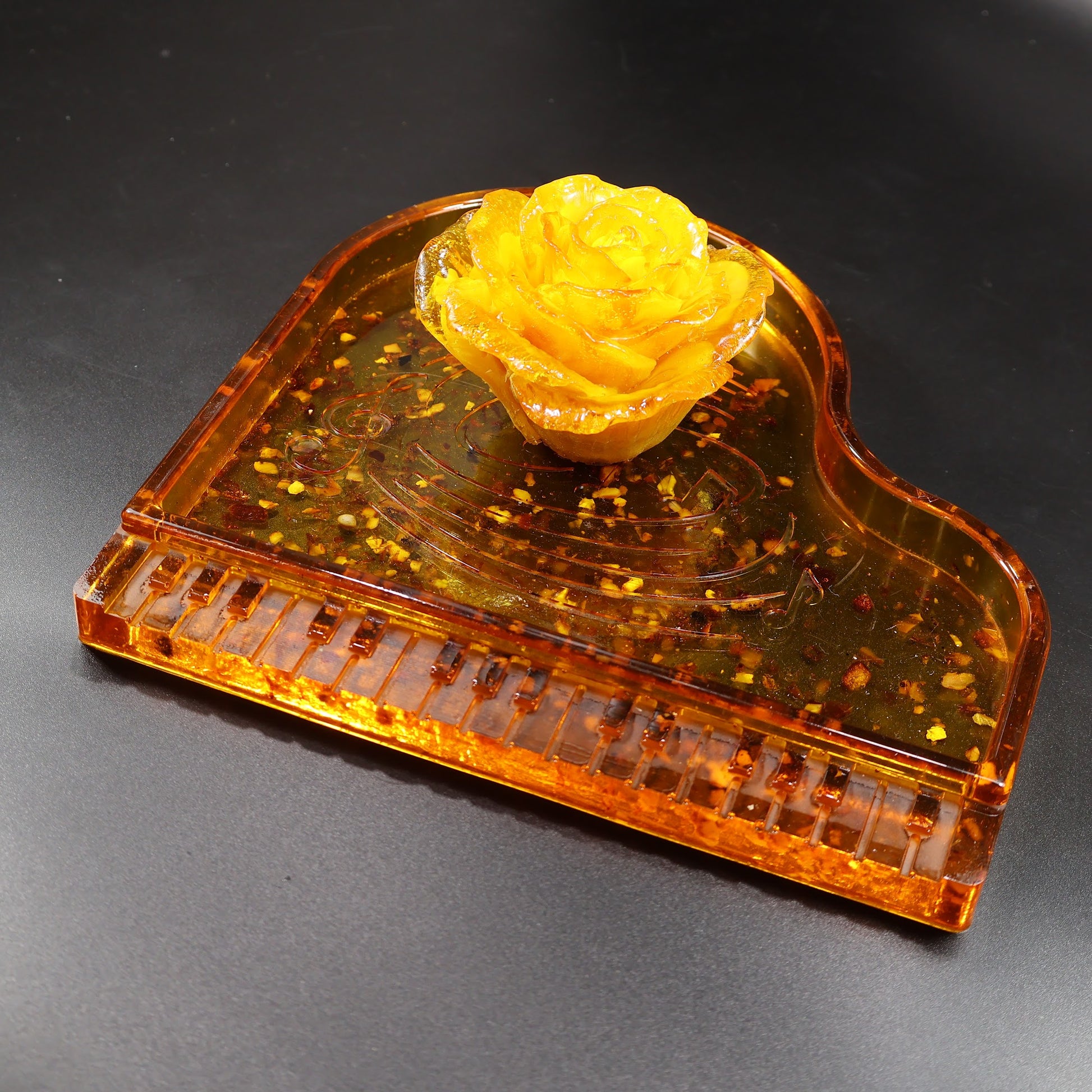 Luxury amber grand piano jewelry box Königsberg amber KIZIMA New York