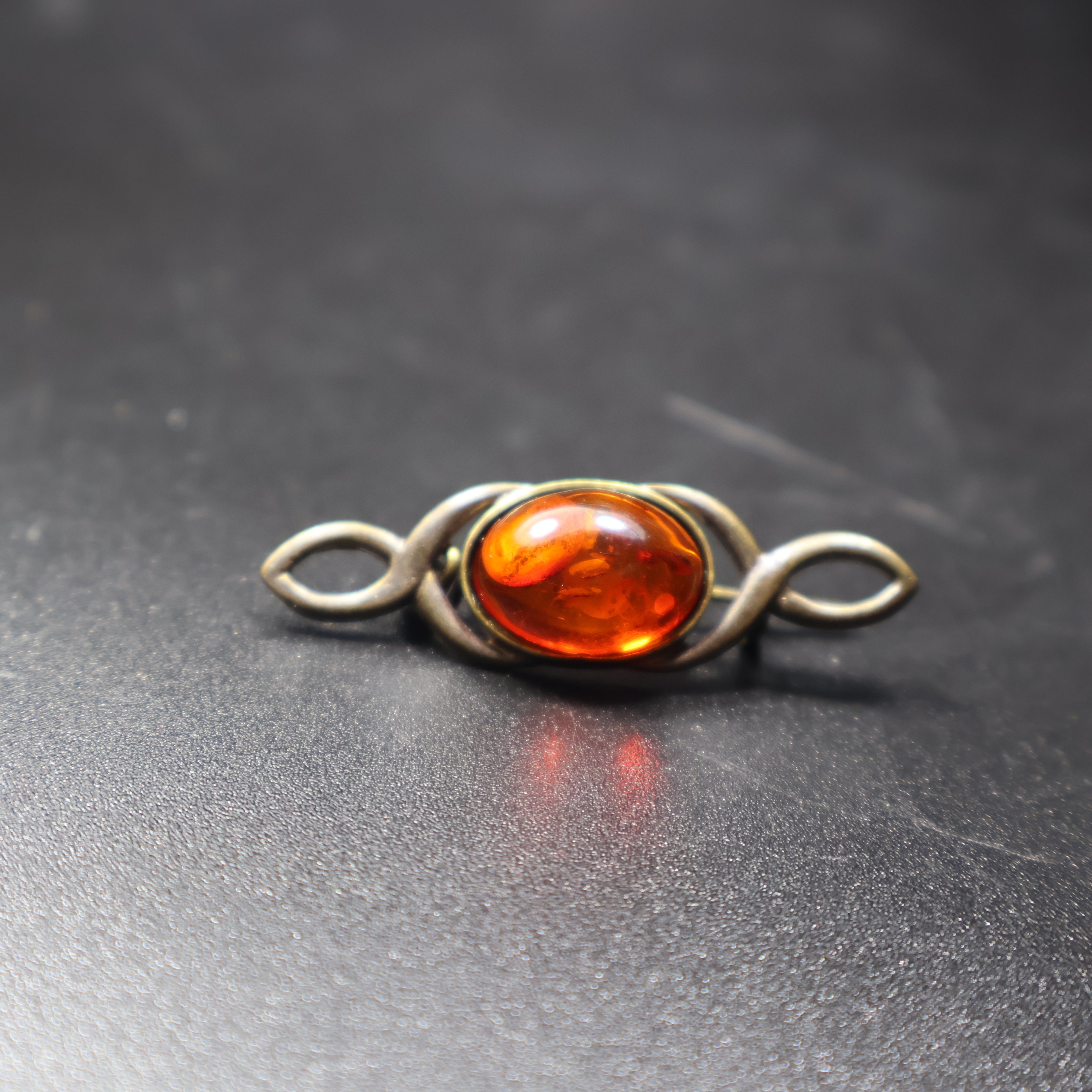 Natural Baltic amber bar brooch pin back detail