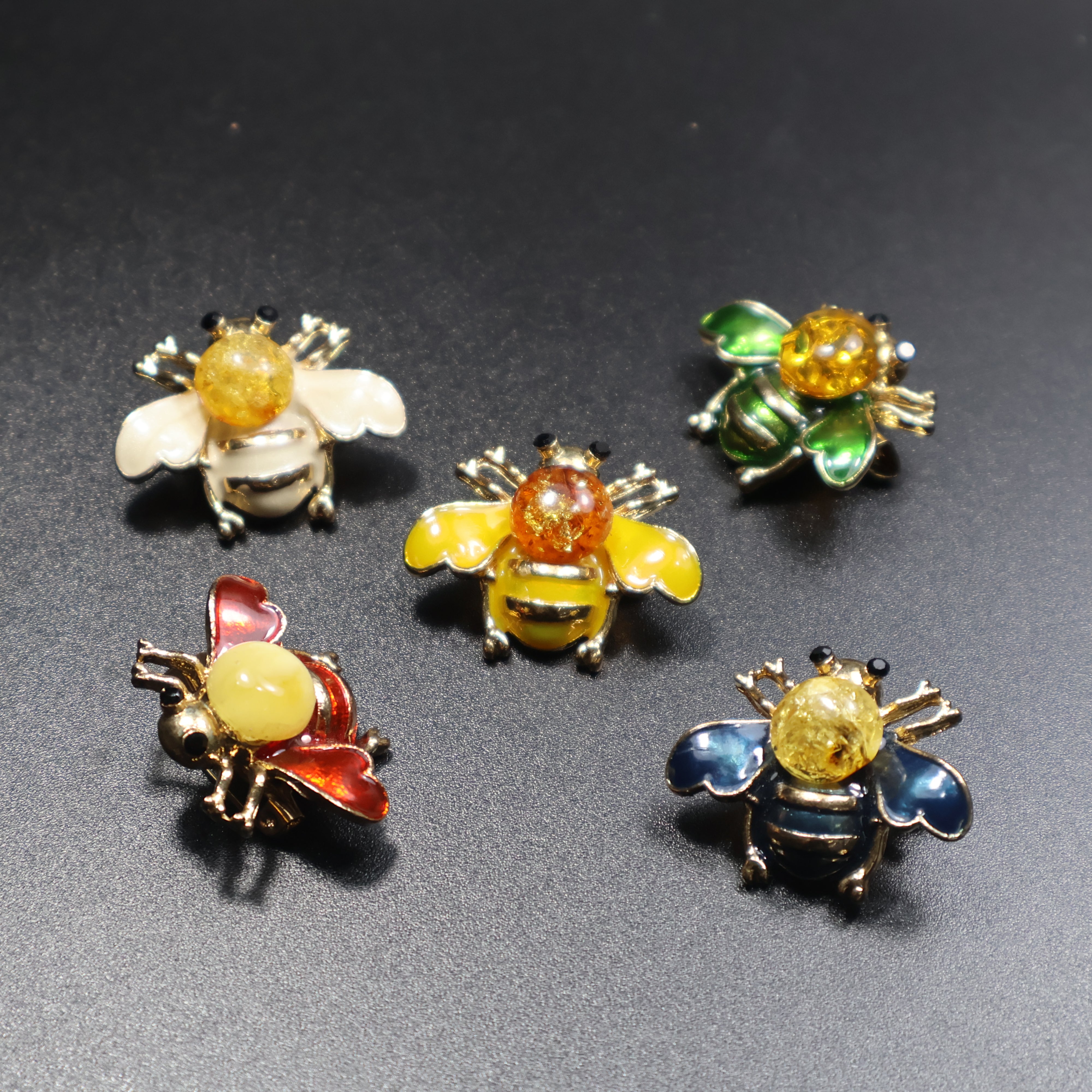 Amber bee brooch scale reference photo