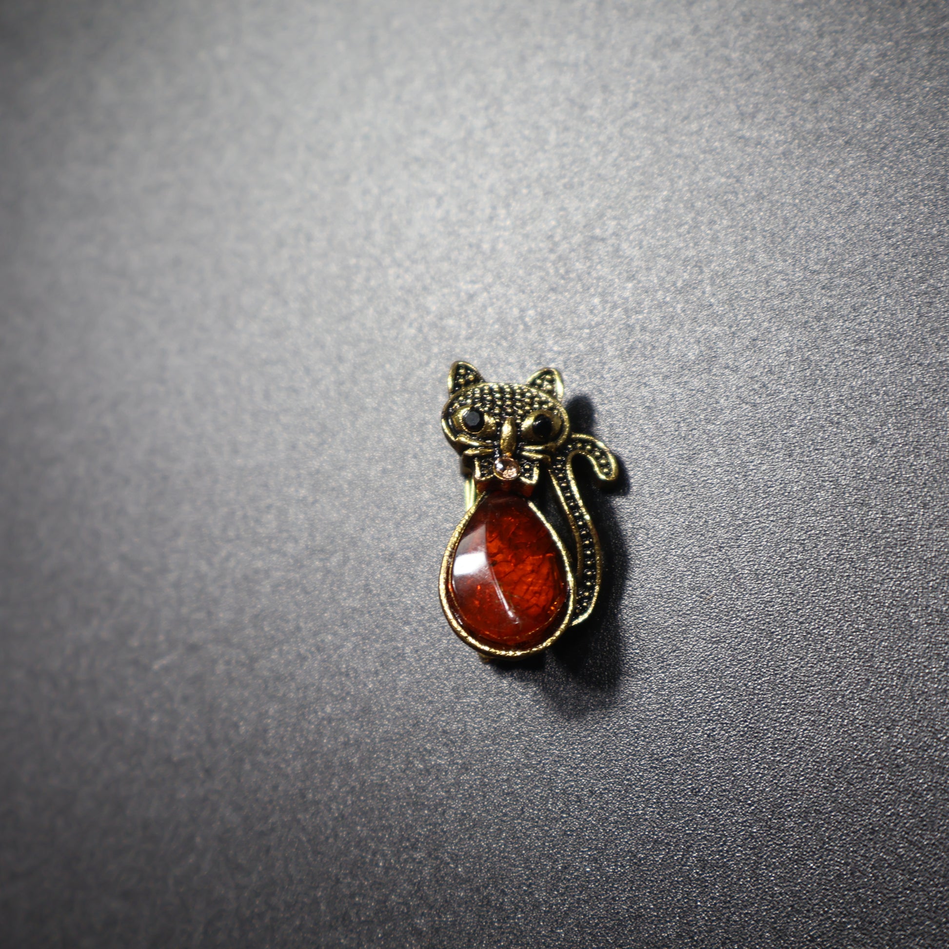 Made in USA amber black cat brooch KIZIMA gold mysterious gift