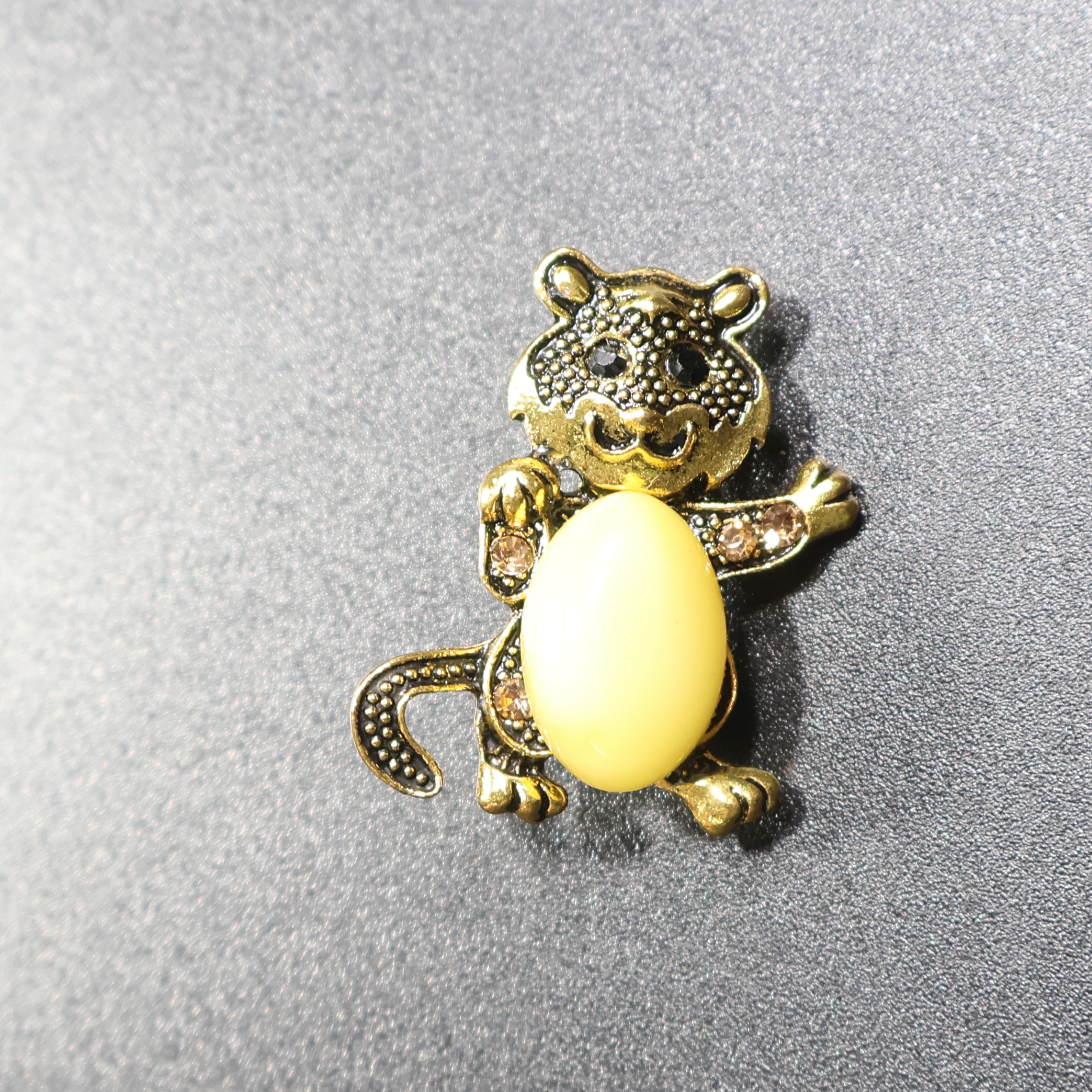 Made in USA genuine natural Baltic amber cat brooch gold tail down by KIZIMA