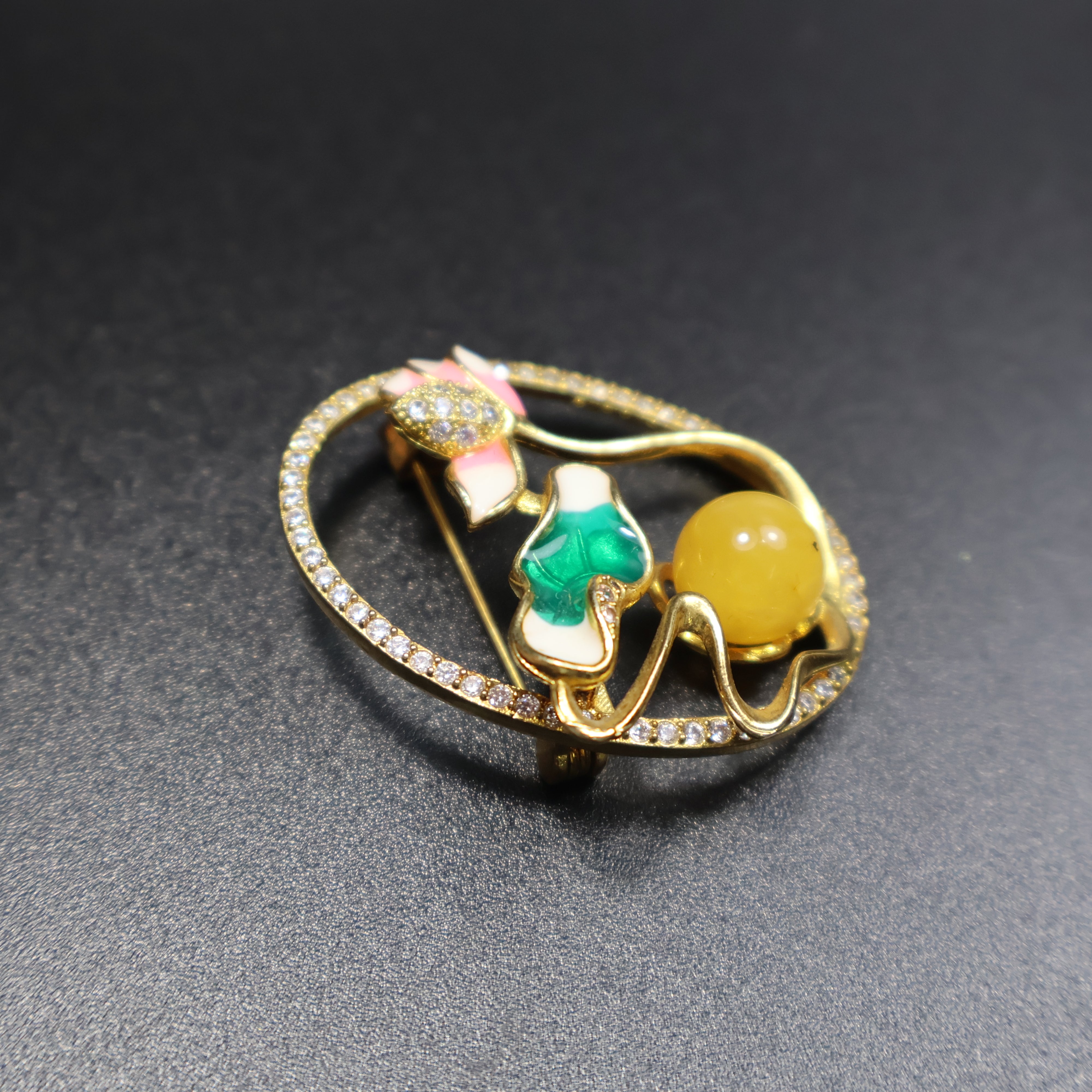 Handcrafted amber jewelry brooch gift packaging presentation