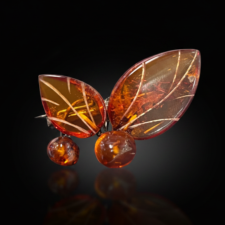 Vintage Baltic Amber Leaf Brooch, 1960s — Made in USA | KIZIMA®